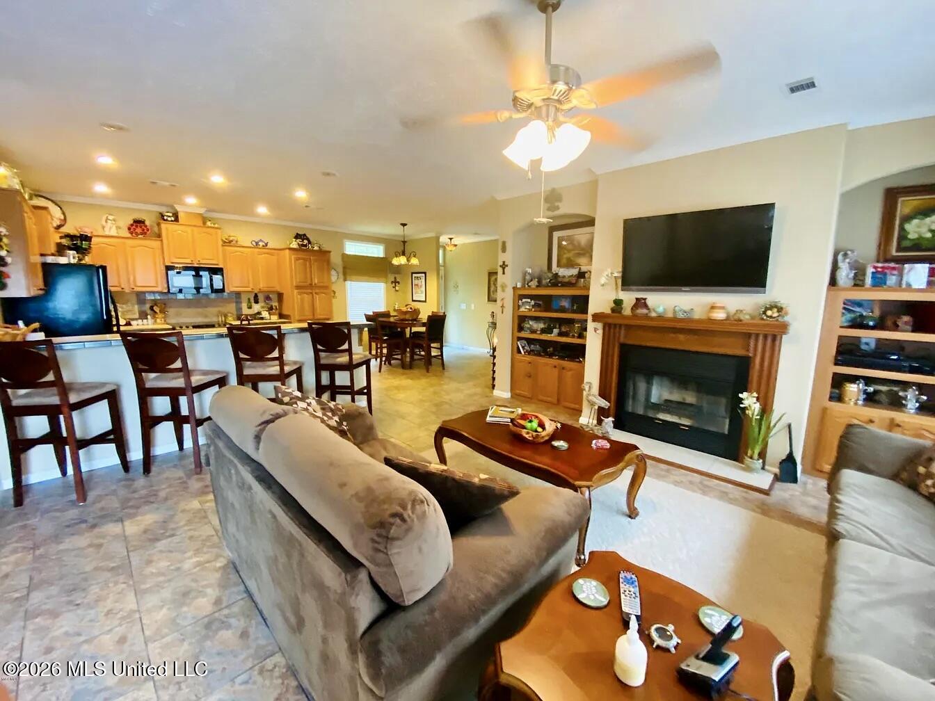 7019 Tarpon Lane Property Photo 3