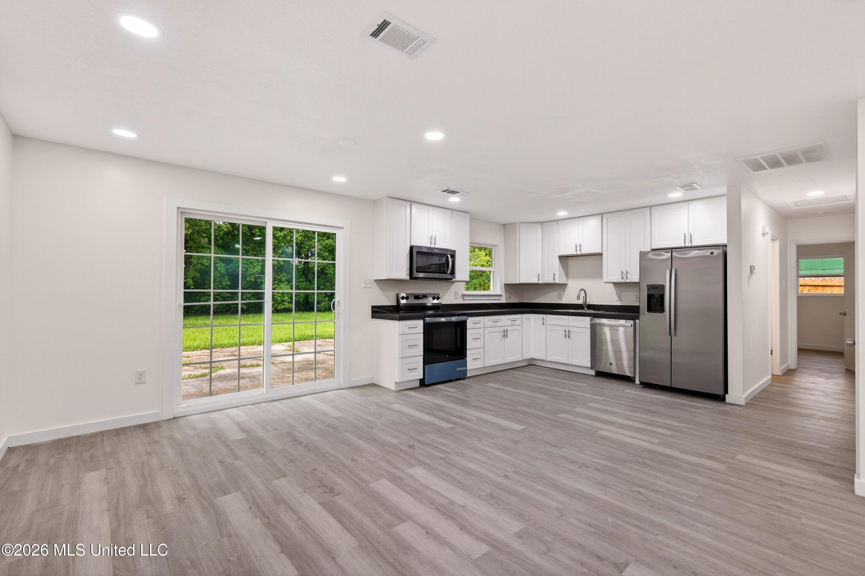 116 Imilda Drive Property Photo 3