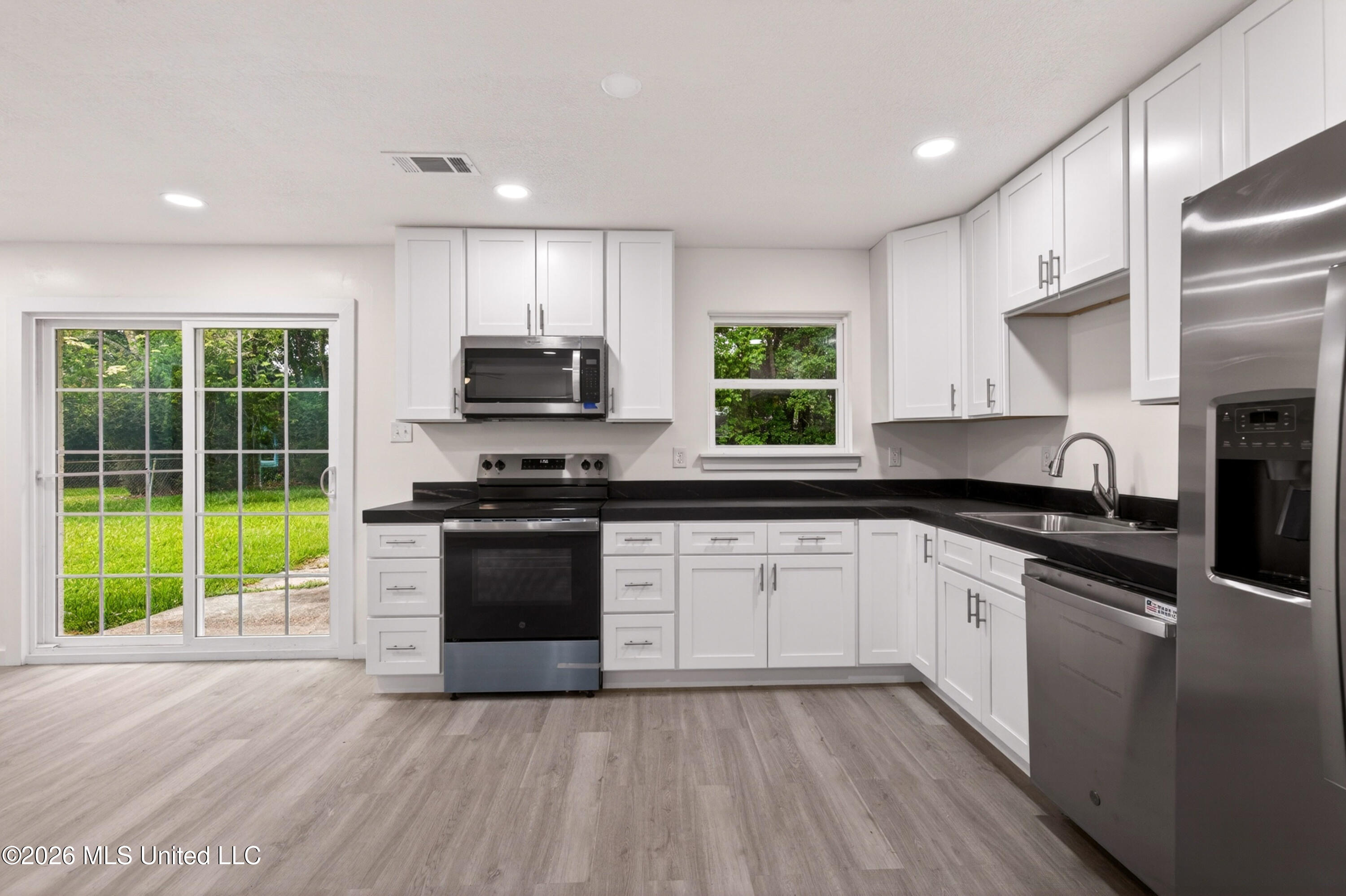 116 Imilda Drive Property Photo 4