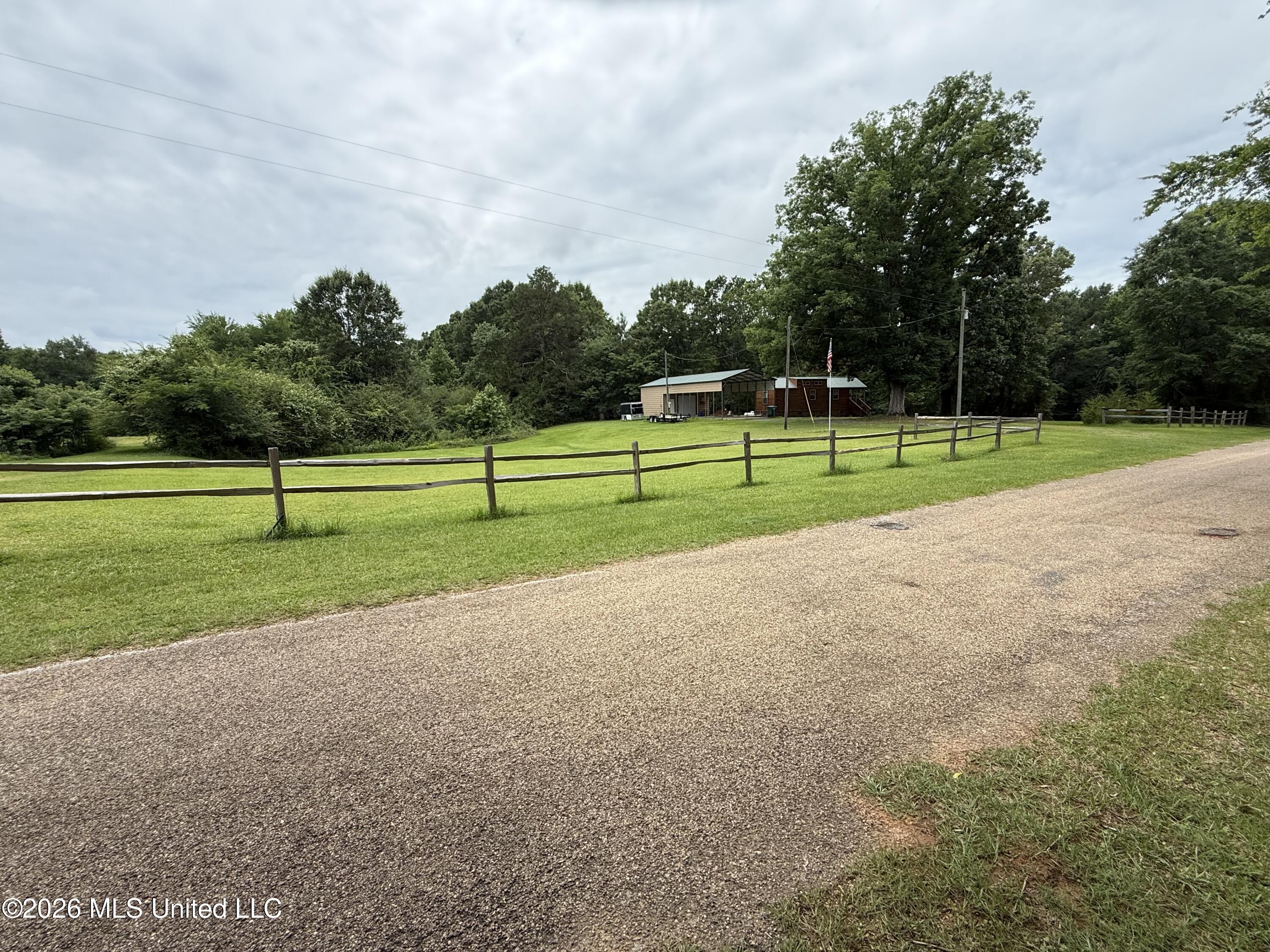 1687 Thaggard Road Property Photo 1