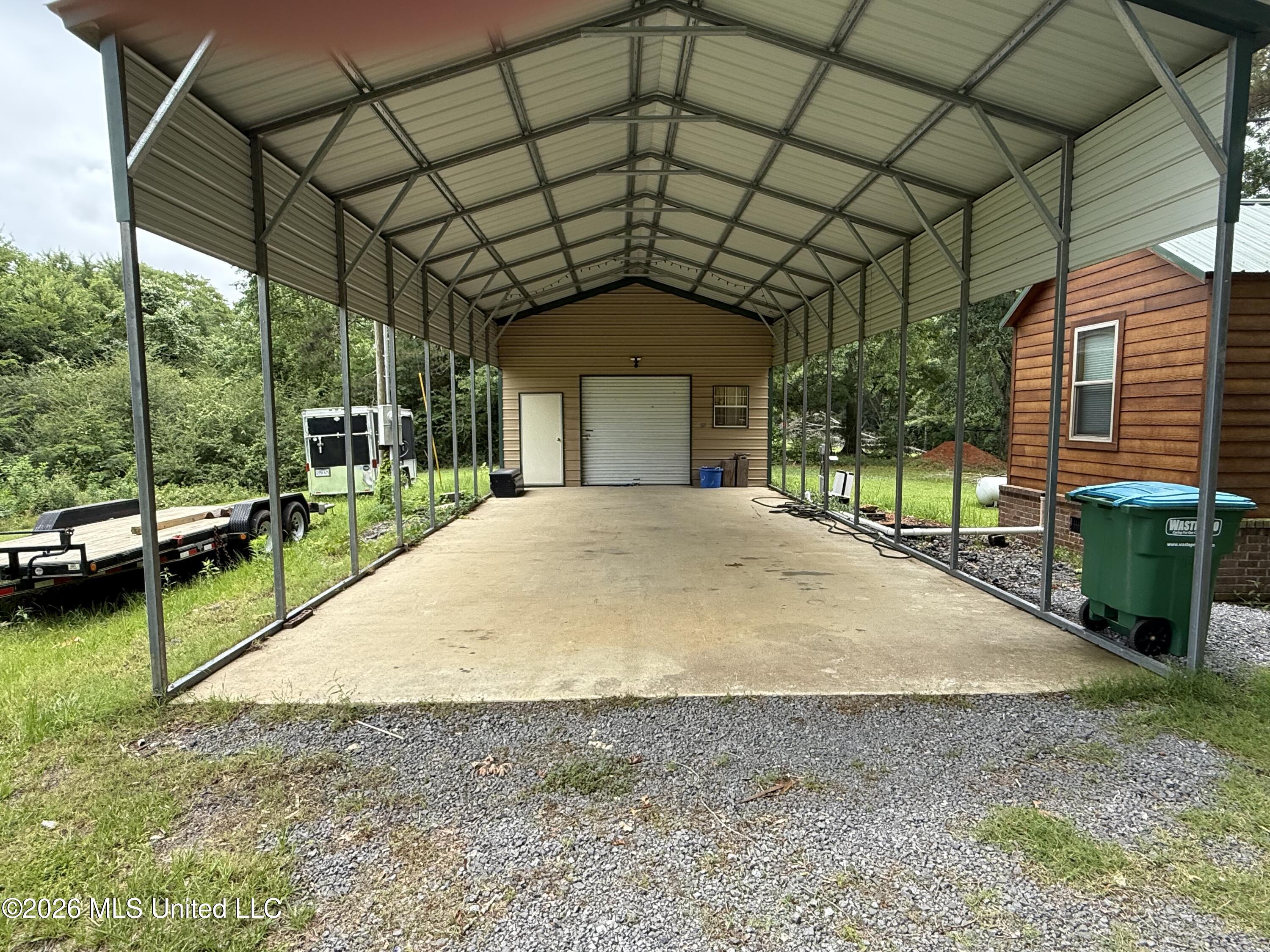 1687 Thaggard Road Property Photo 7