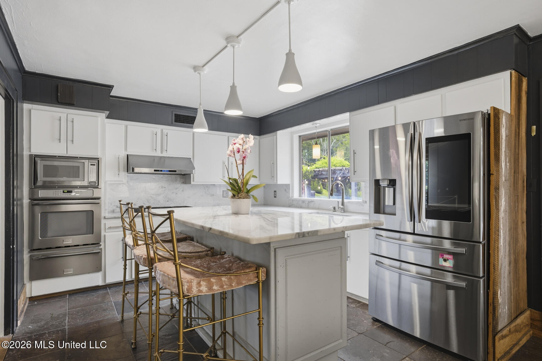 3702 Old Canton Road Property Photo 12