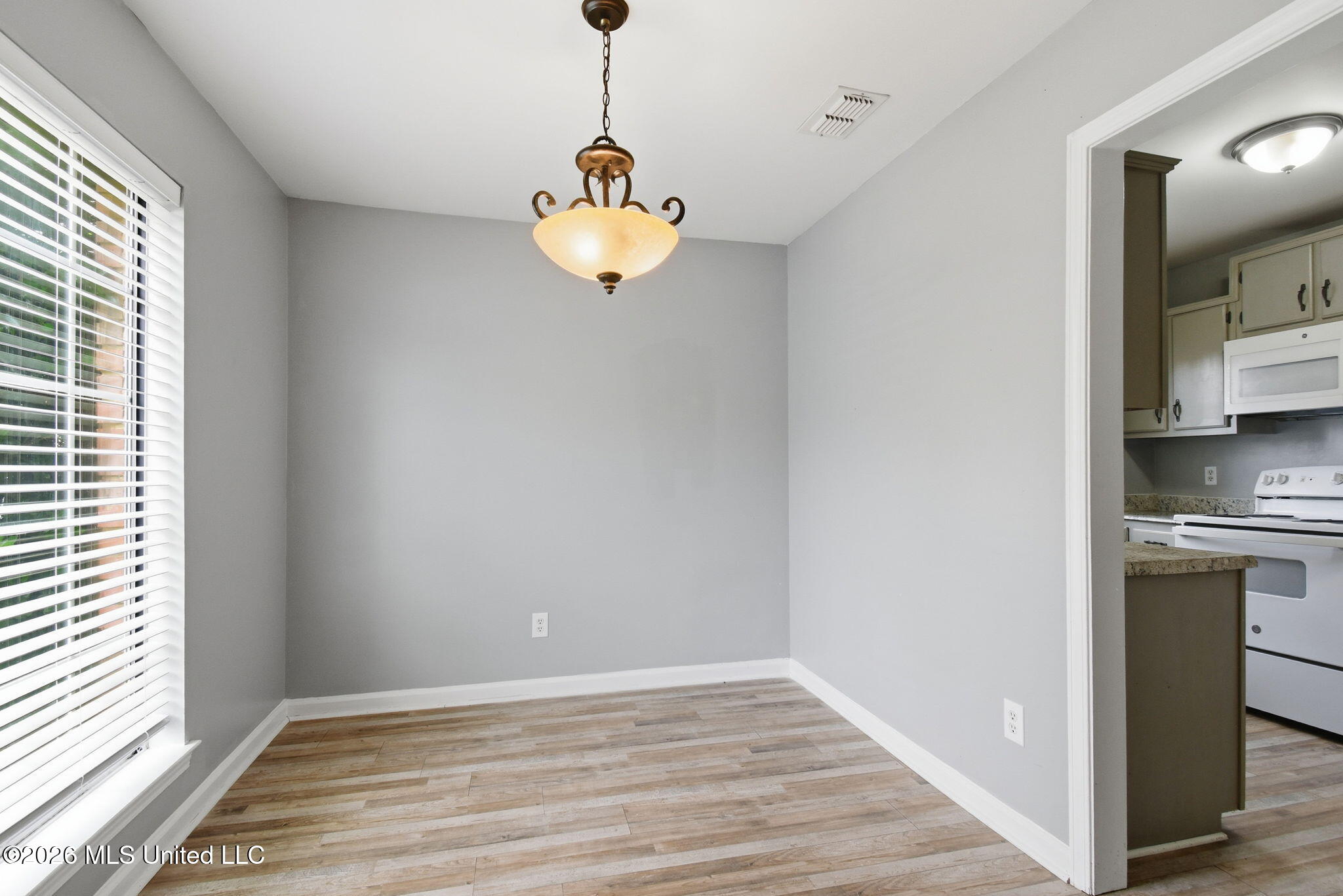 5870 Garden Walk Property Photo 10