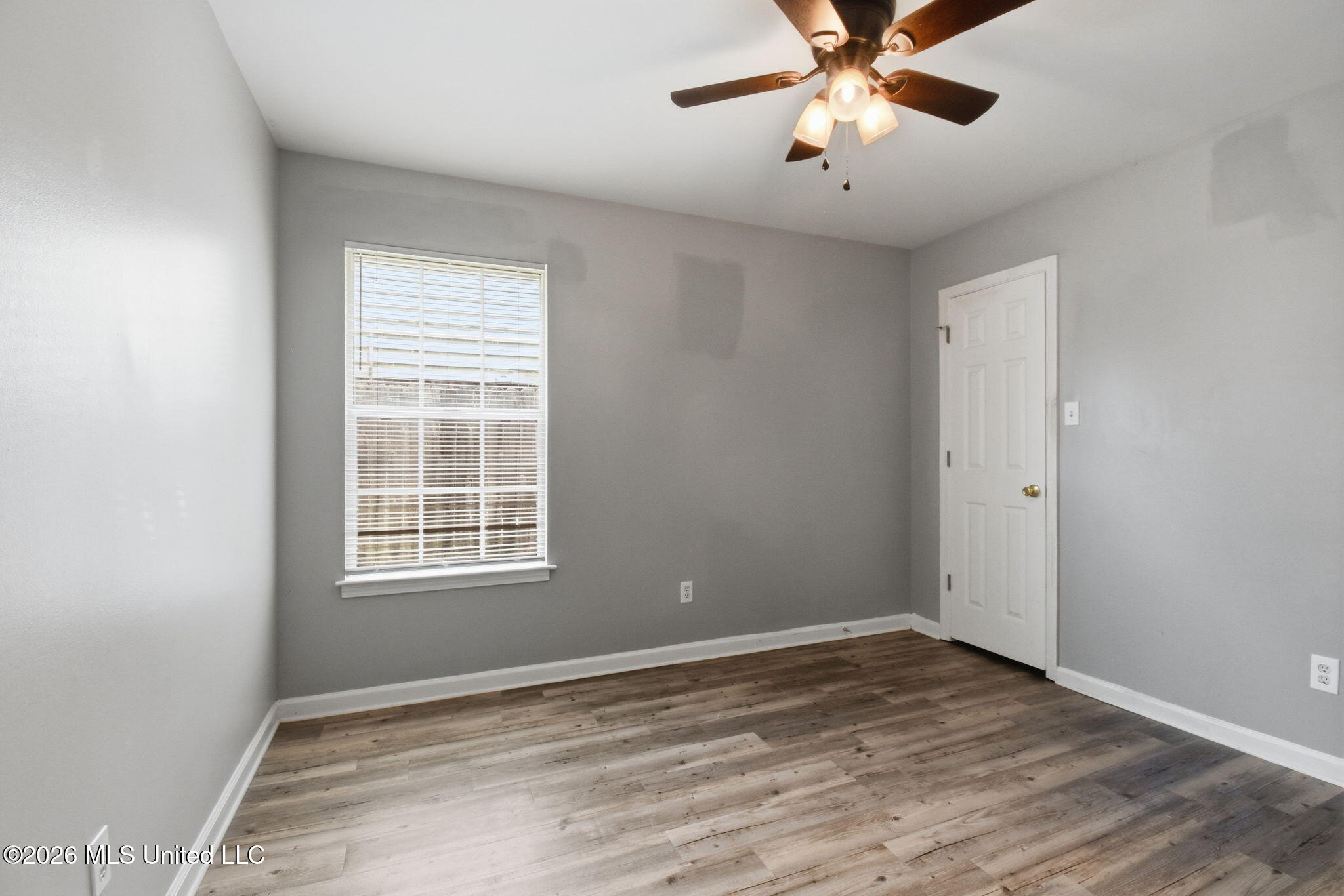 5870 Garden Walk Property Photo 13