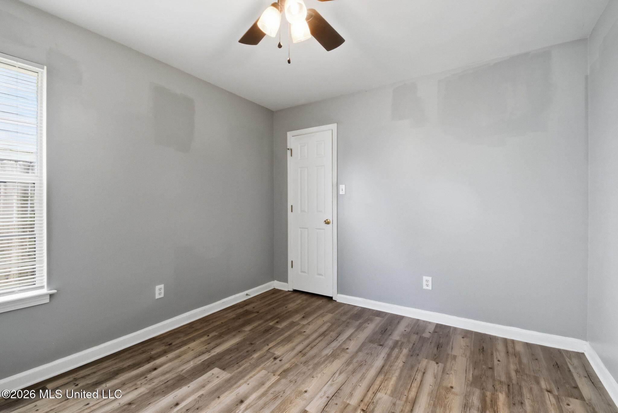5870 Garden Walk Property Photo 14