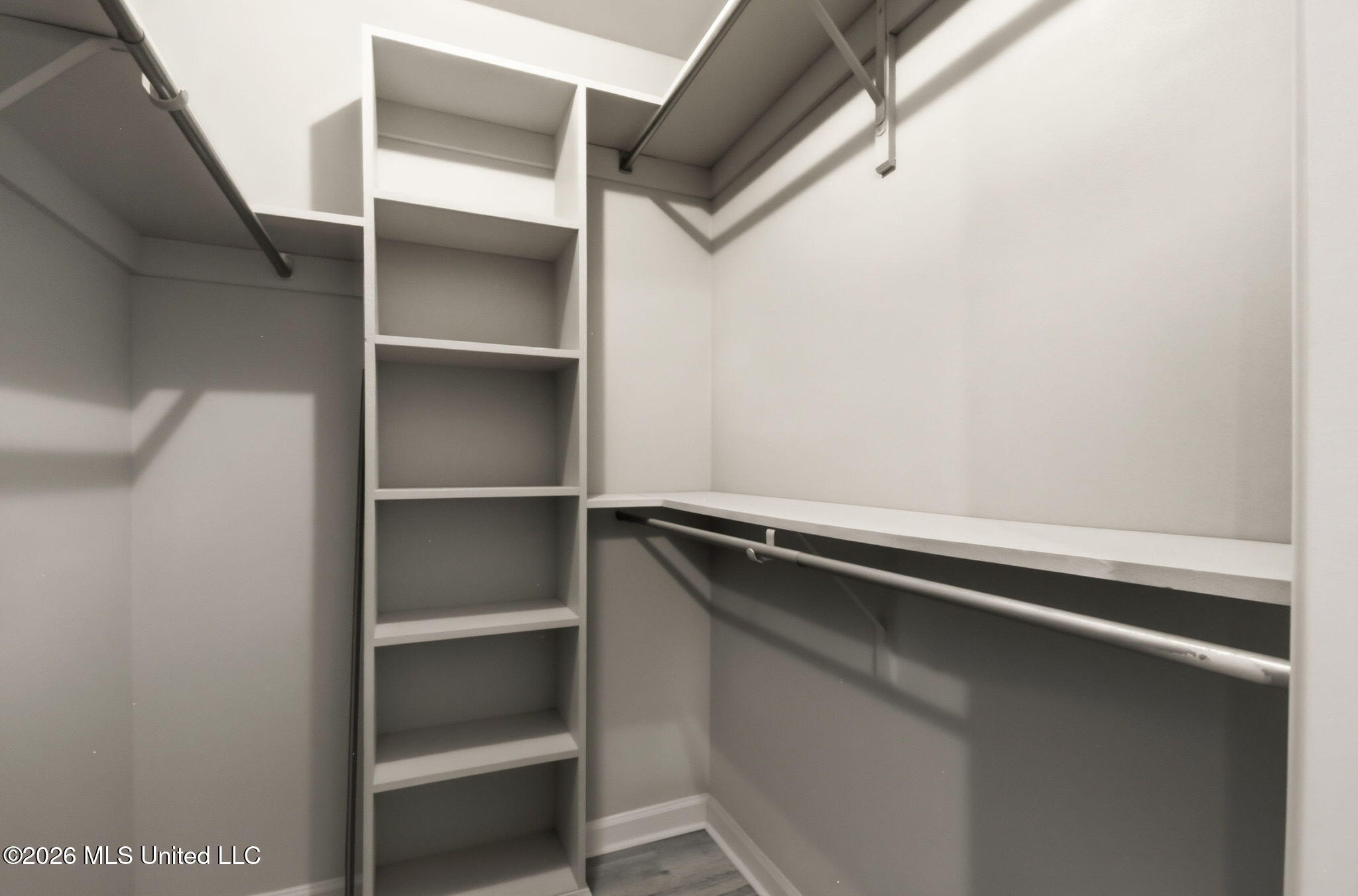 5870 Garden Walk Property Photo 18