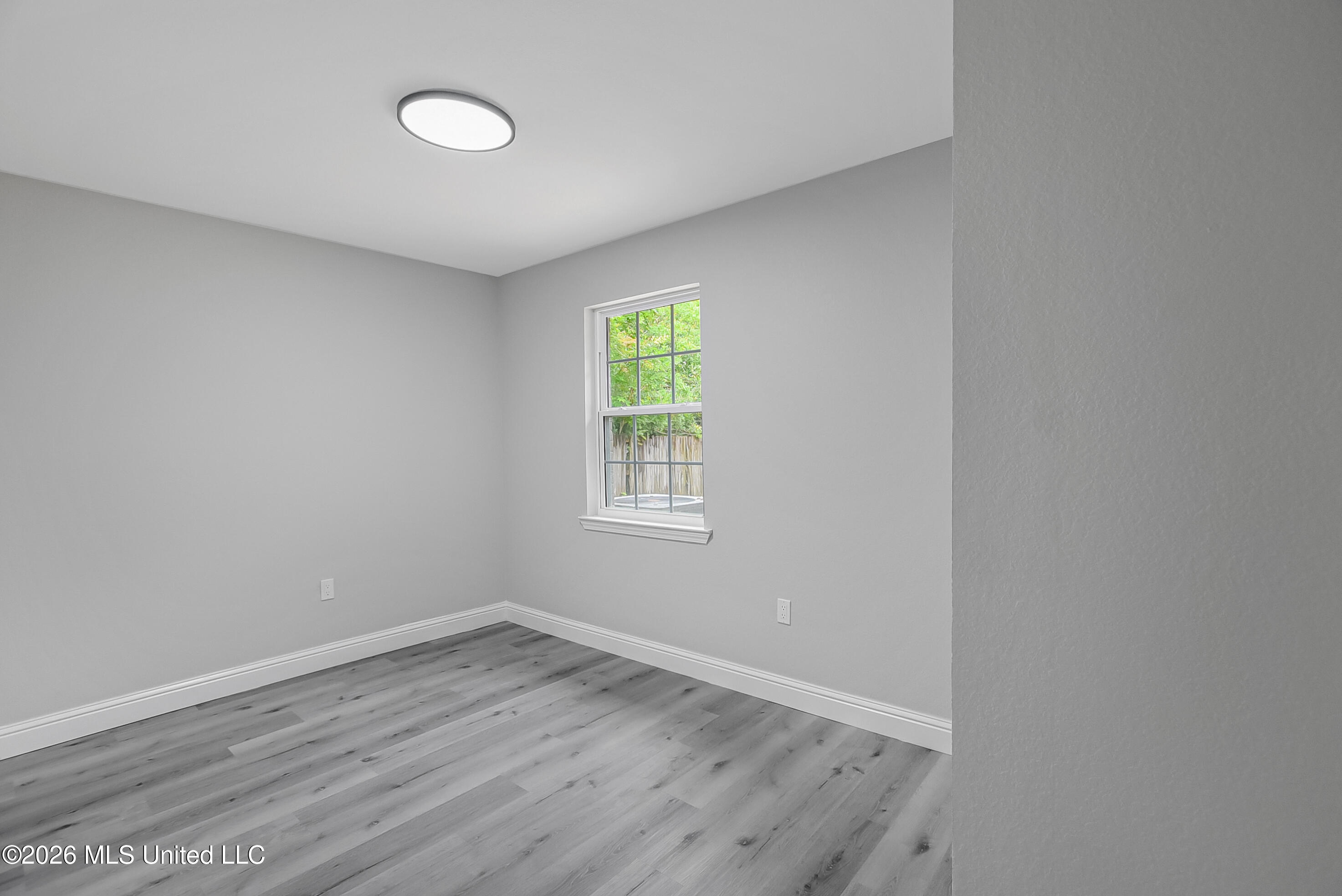 2104 Westgate Parkway Property Photo 7