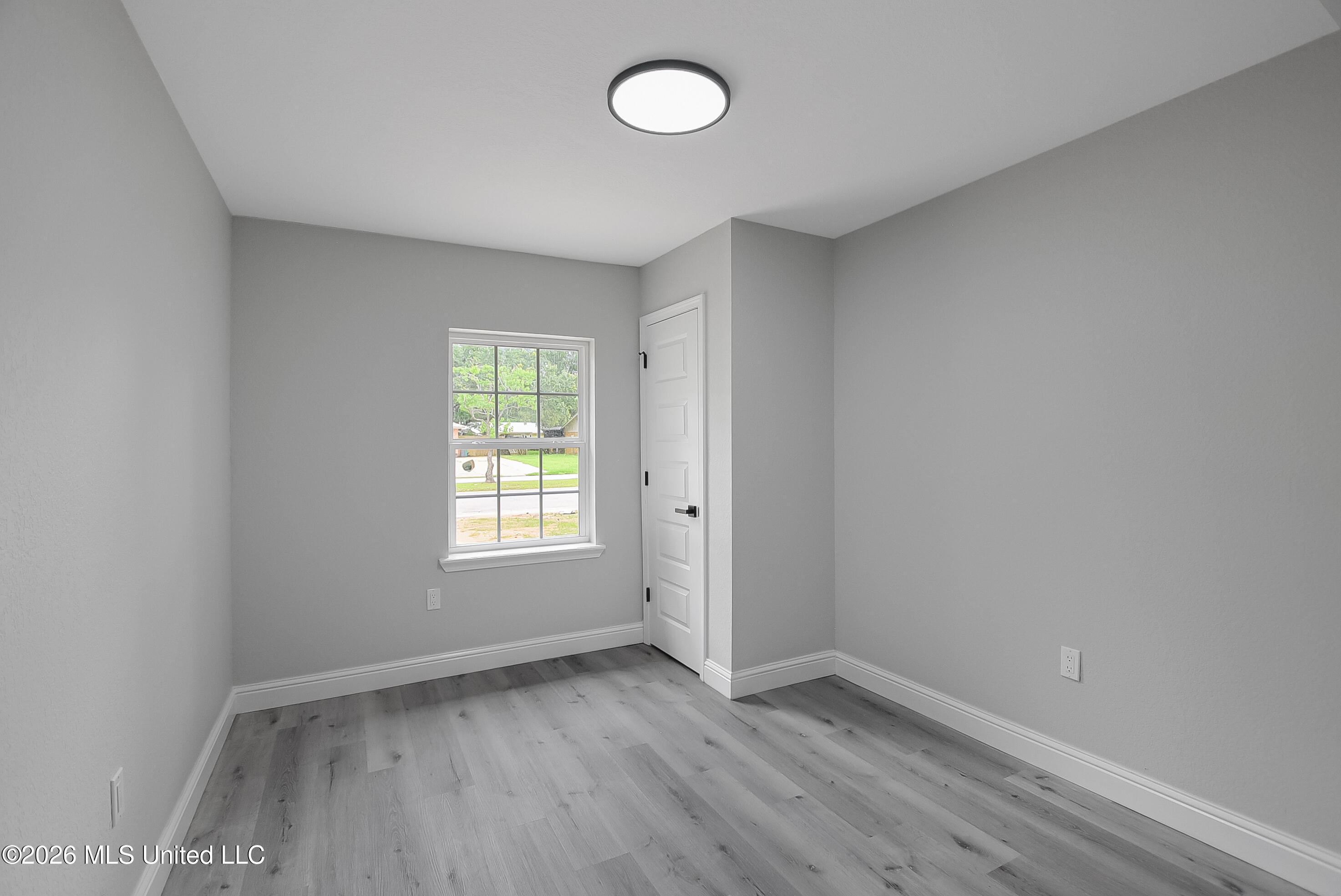 2104 Westgate Parkway Property Photo 9