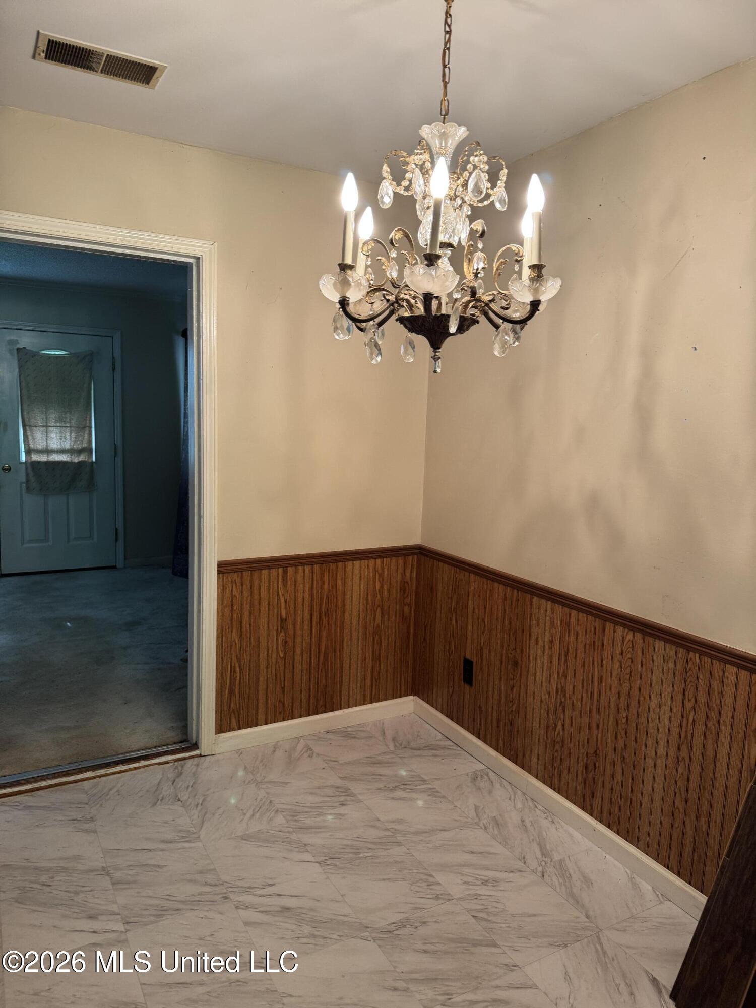 4468 Mccracken Road Property Photo 6