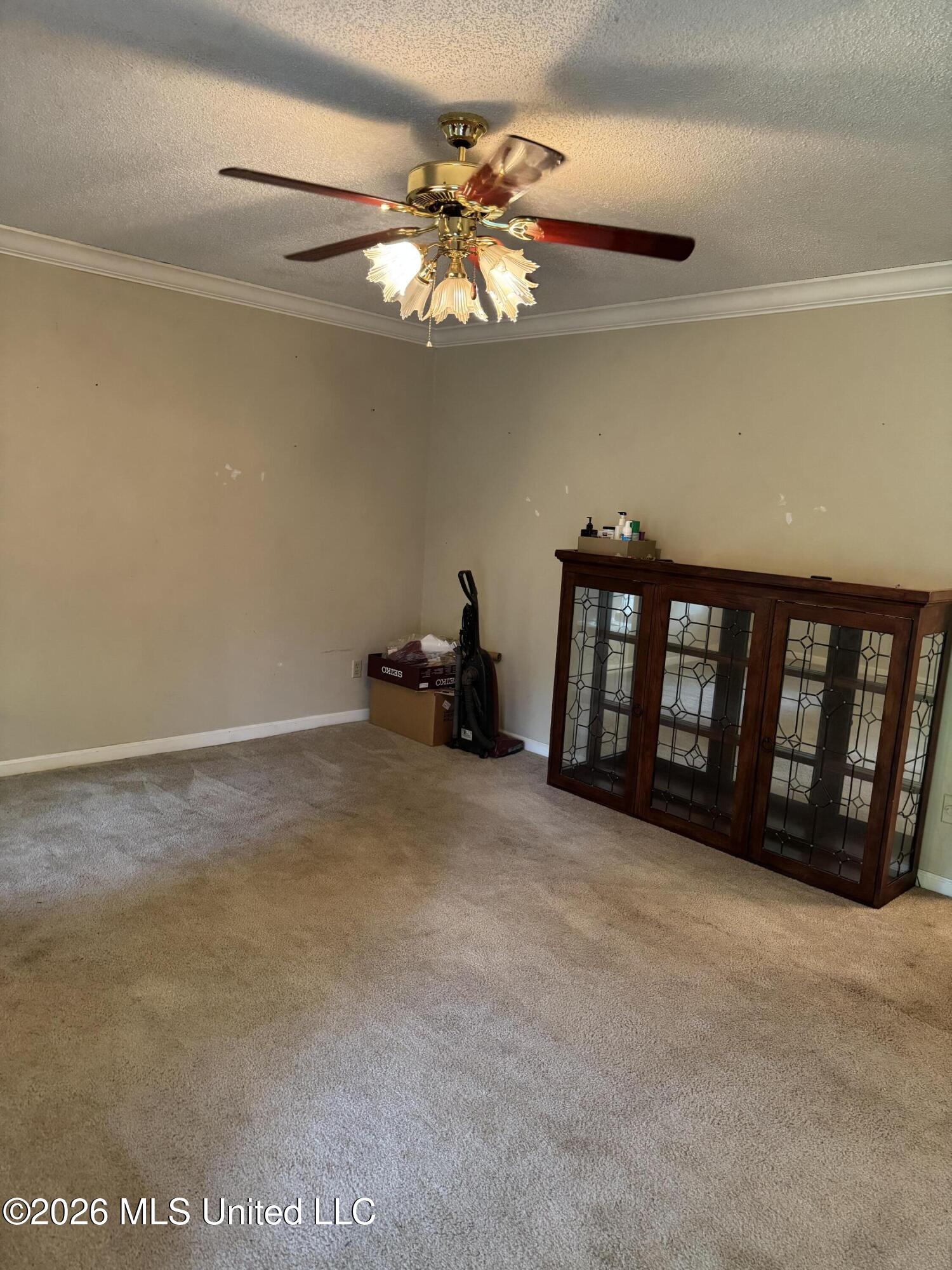 4468 Mccracken Road Property Photo 8