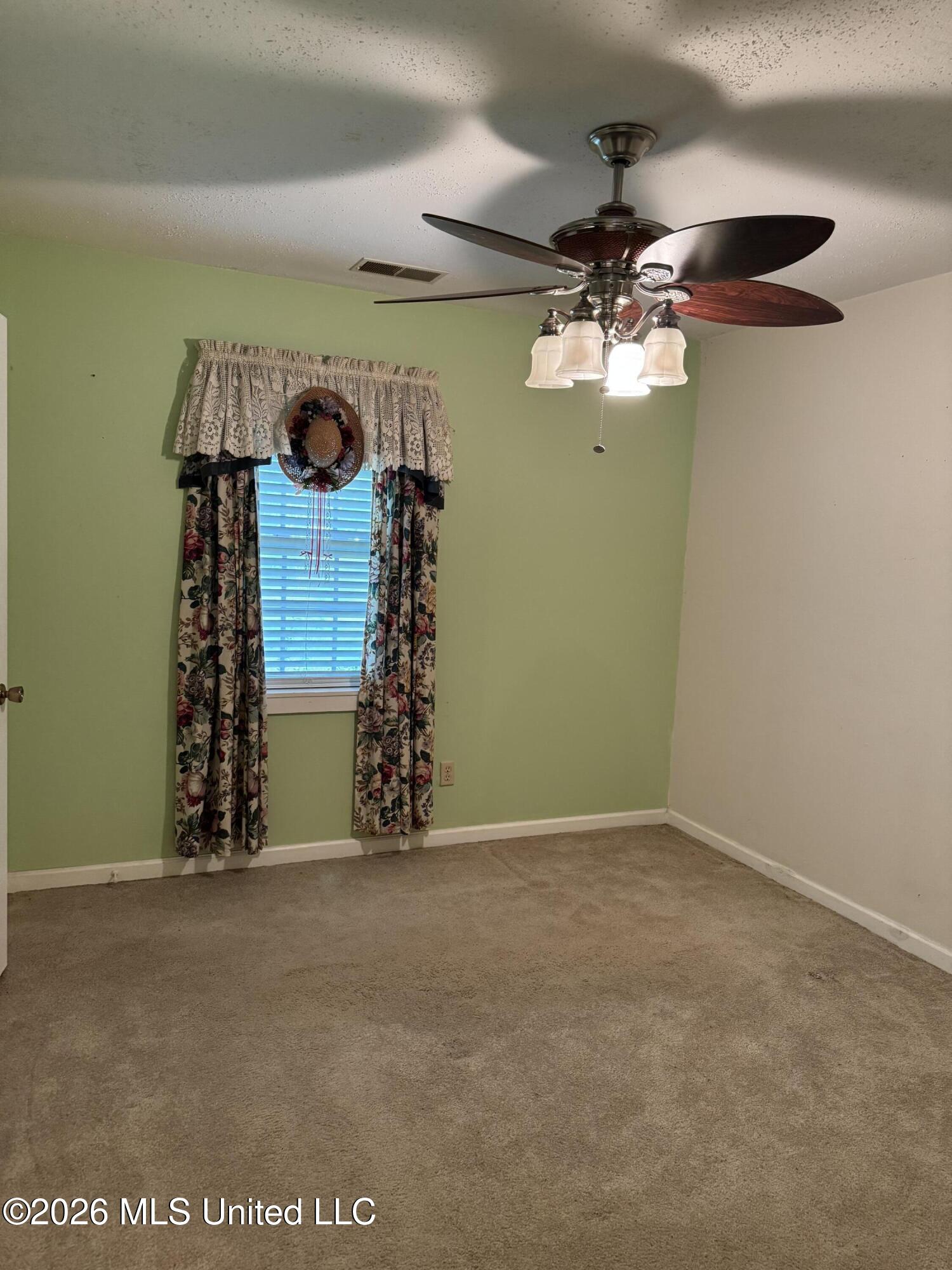 4468 Mccracken Road Property Photo 9