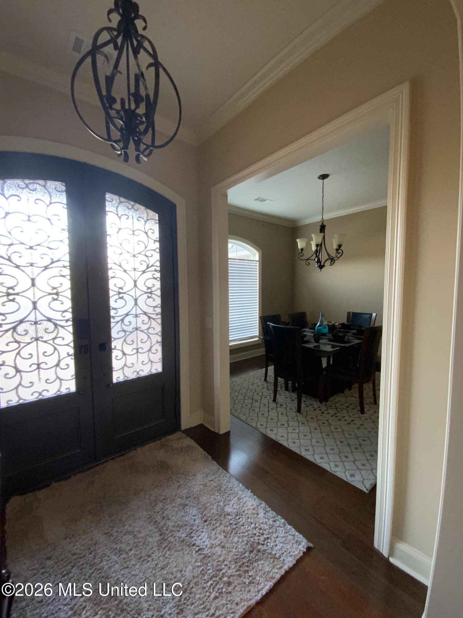 785 Creston Drive Property Photo 8