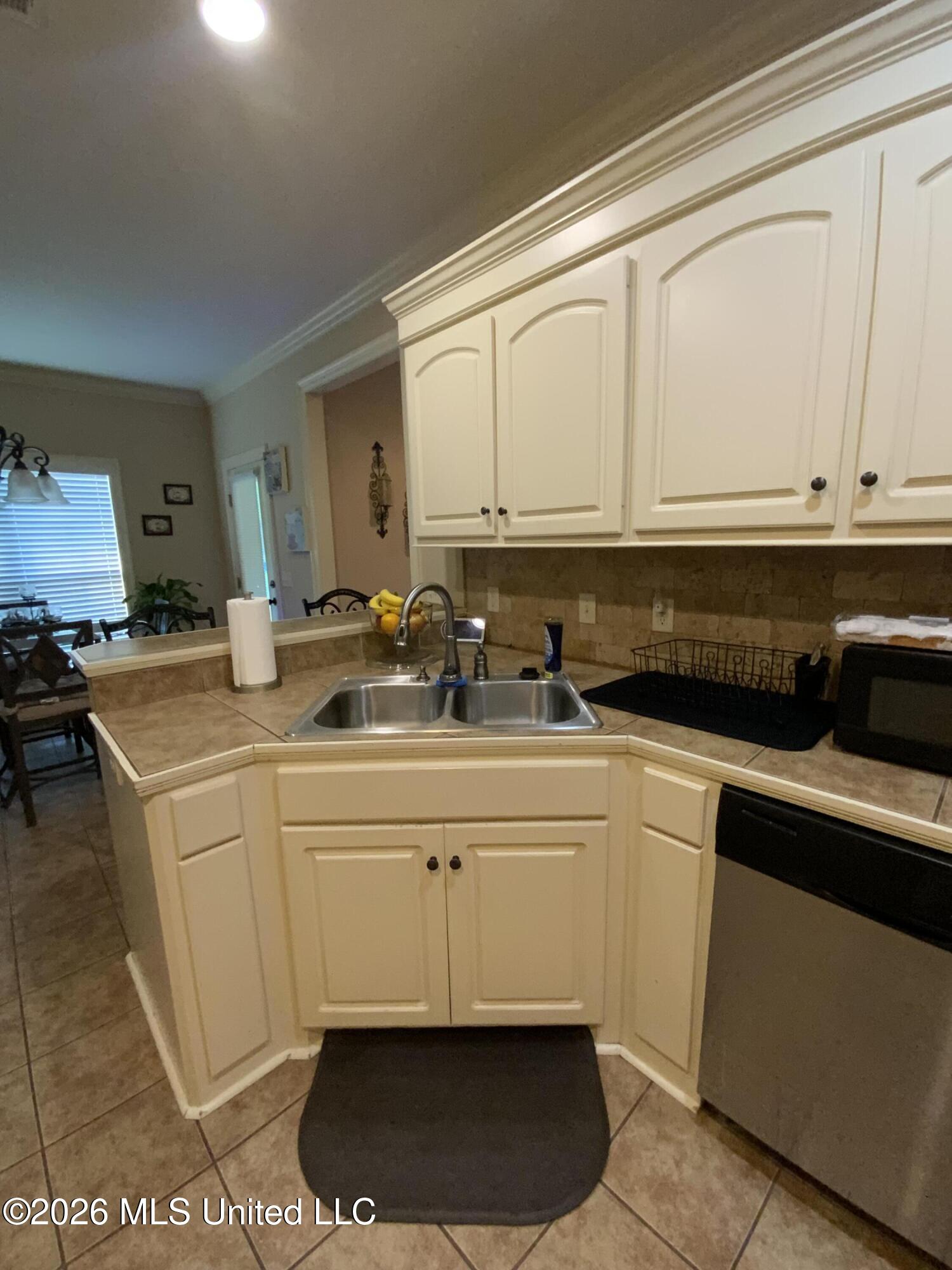 785 Creston Drive Property Photo 15