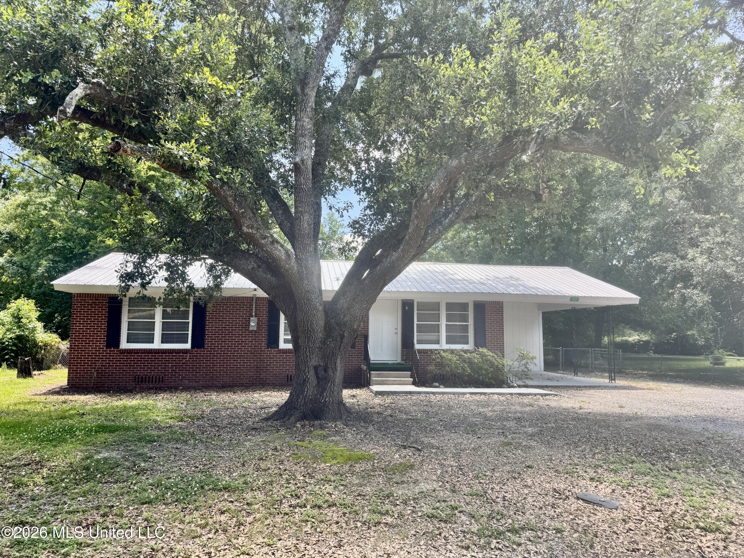 117 Grape Street Property Photo 2