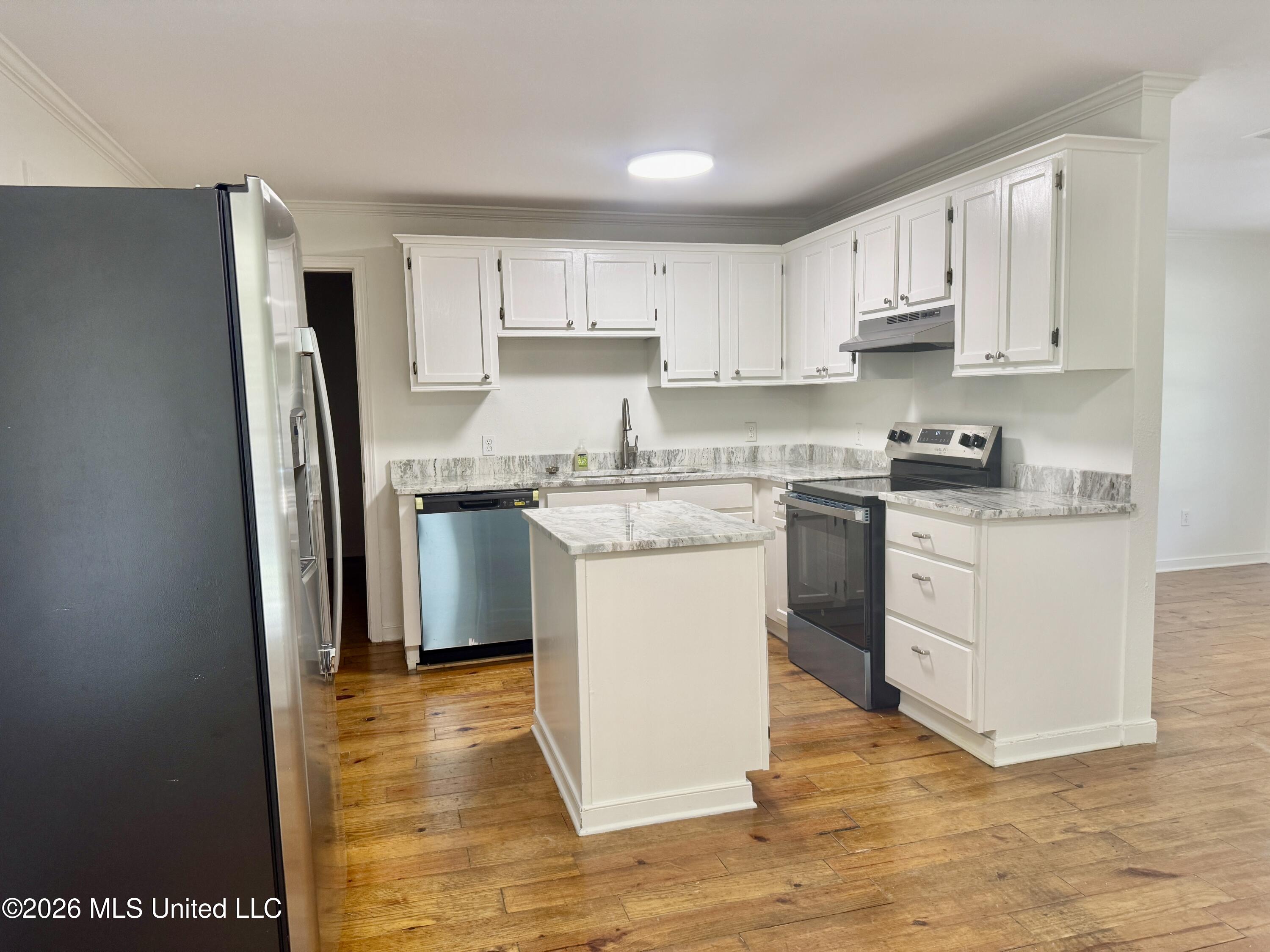 117 Grape Street Property Photo 5