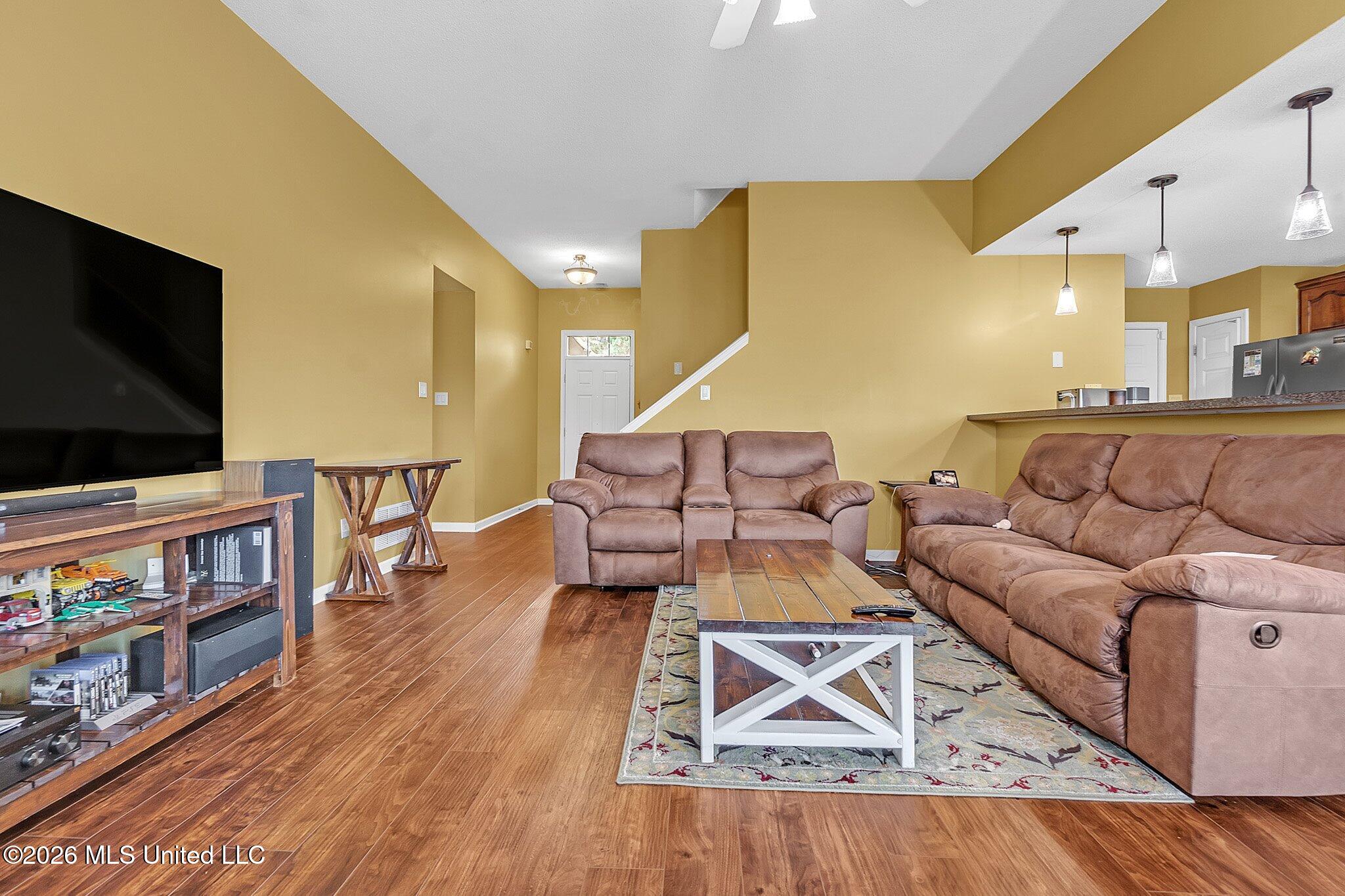 108 Sunrise Cove Property Photo 7