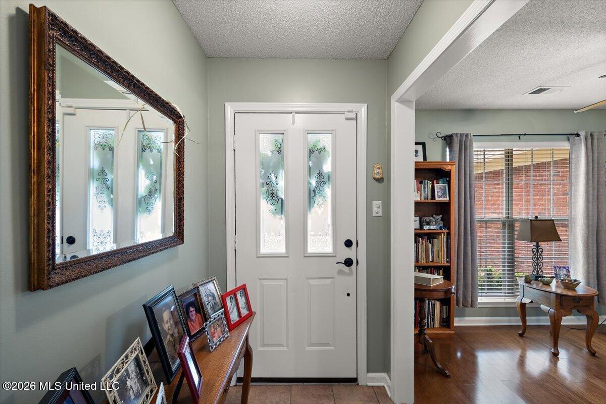 7350 Thistledown Cove Property Photo 8
