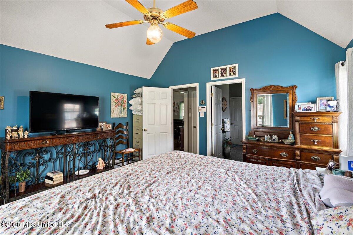 7350 Thistledown Cove Property Photo 16
