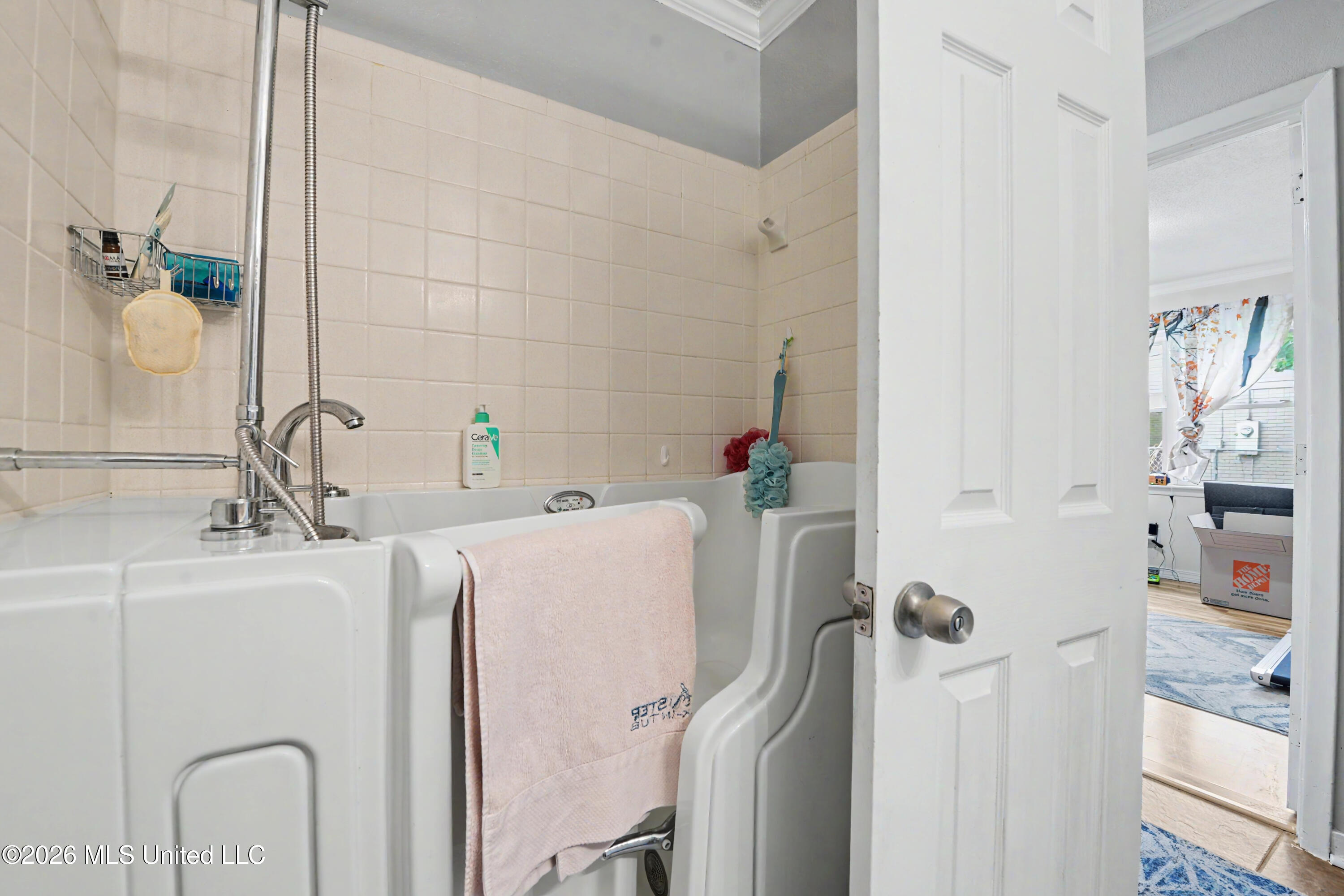 2215 Popps Ferry Road Property Photo 19