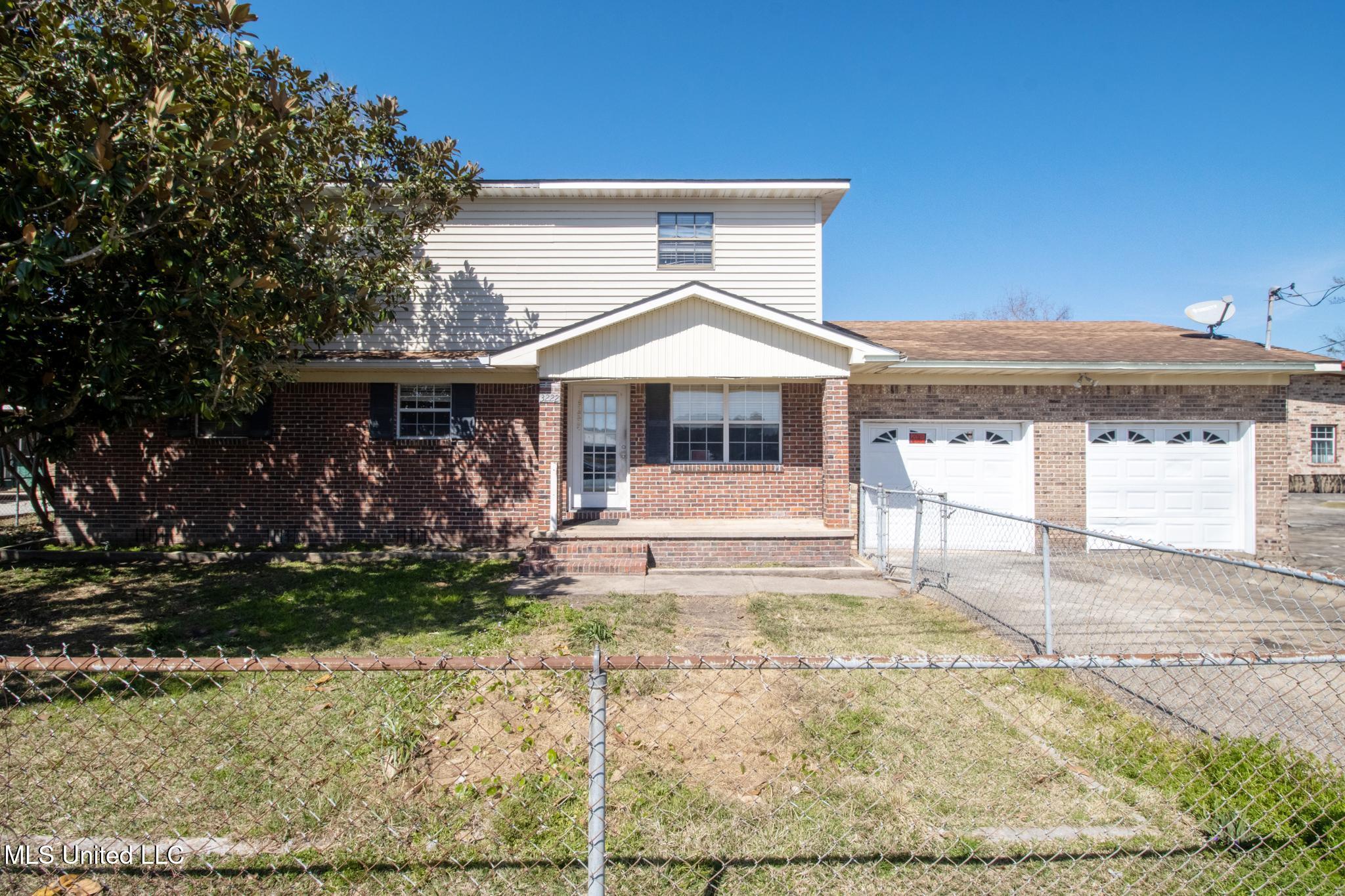 3222 Toncrey Road Property Photo 1