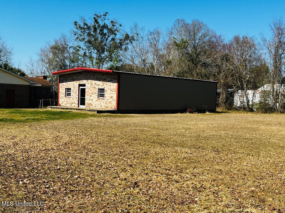 3222 Toncrey Road Property Photo 13