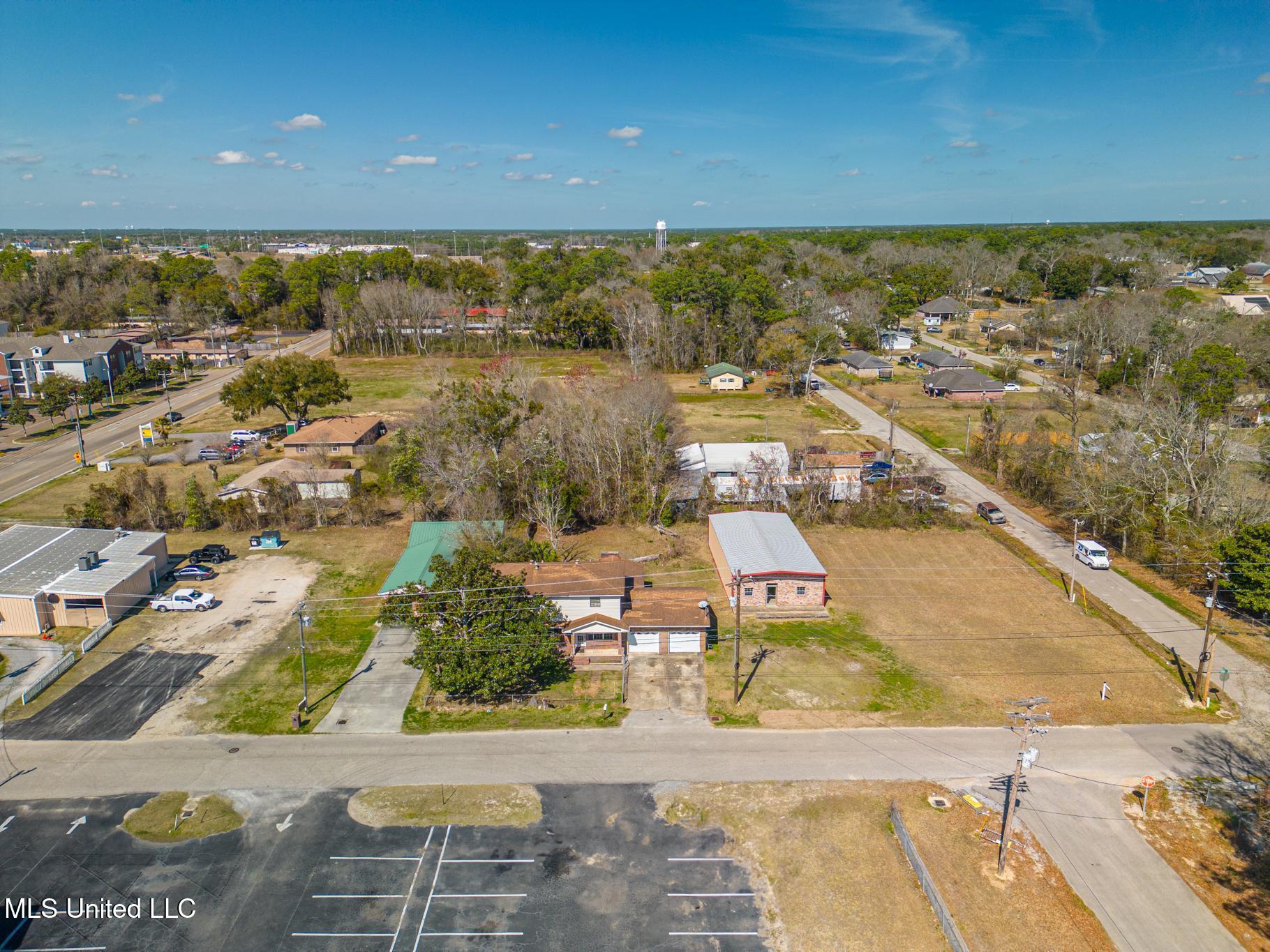 3222 Toncrey Road Property Photo 18