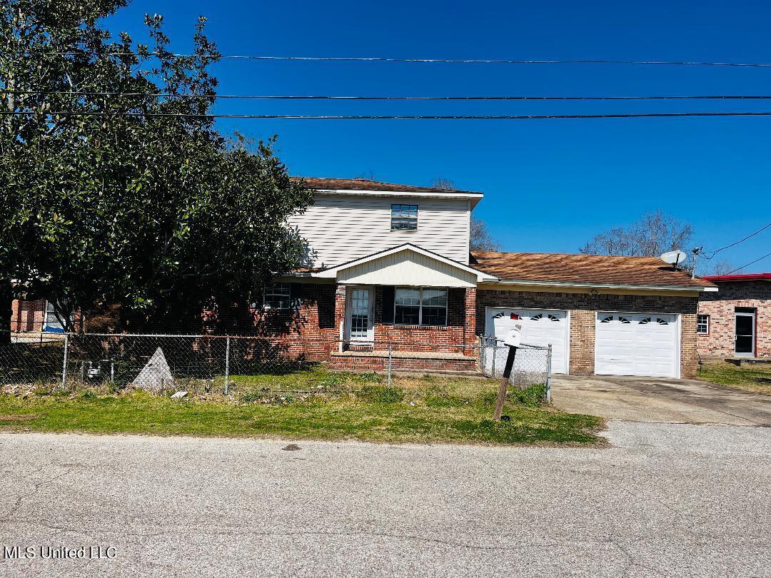 3222 Toncrey Road Property Photo 7