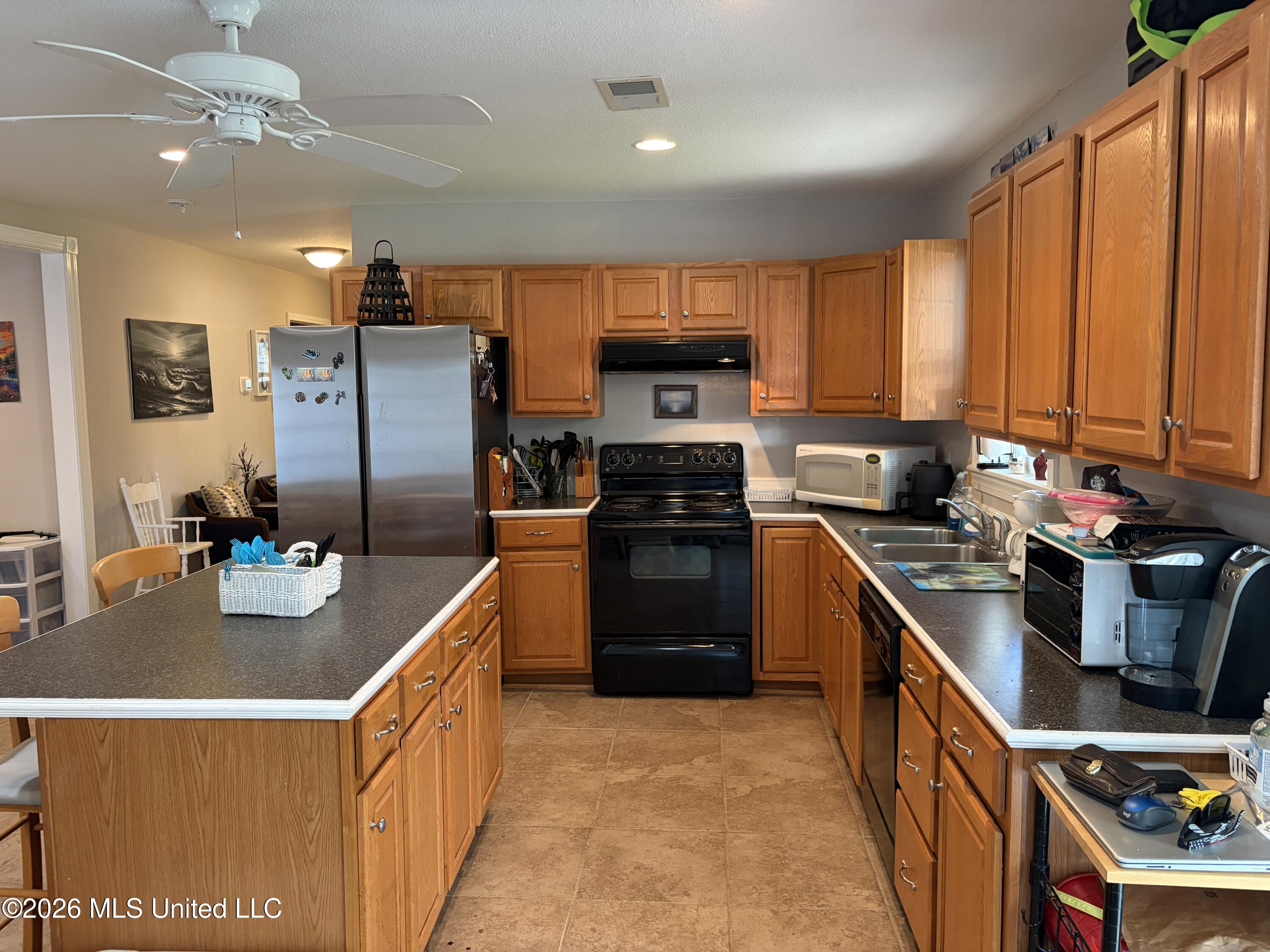 263 Pine Ridge Drive Property Photo 6