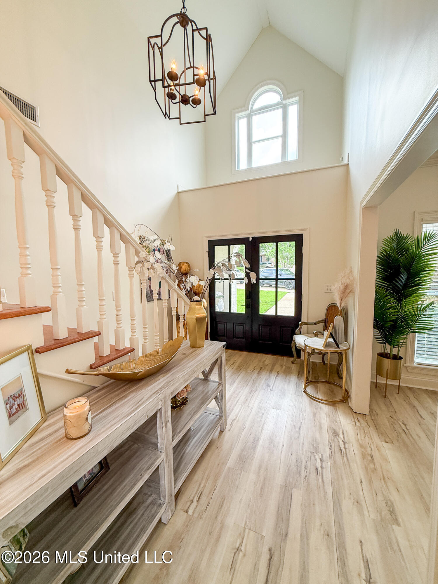 114 Redbud Drive Property Photo 4