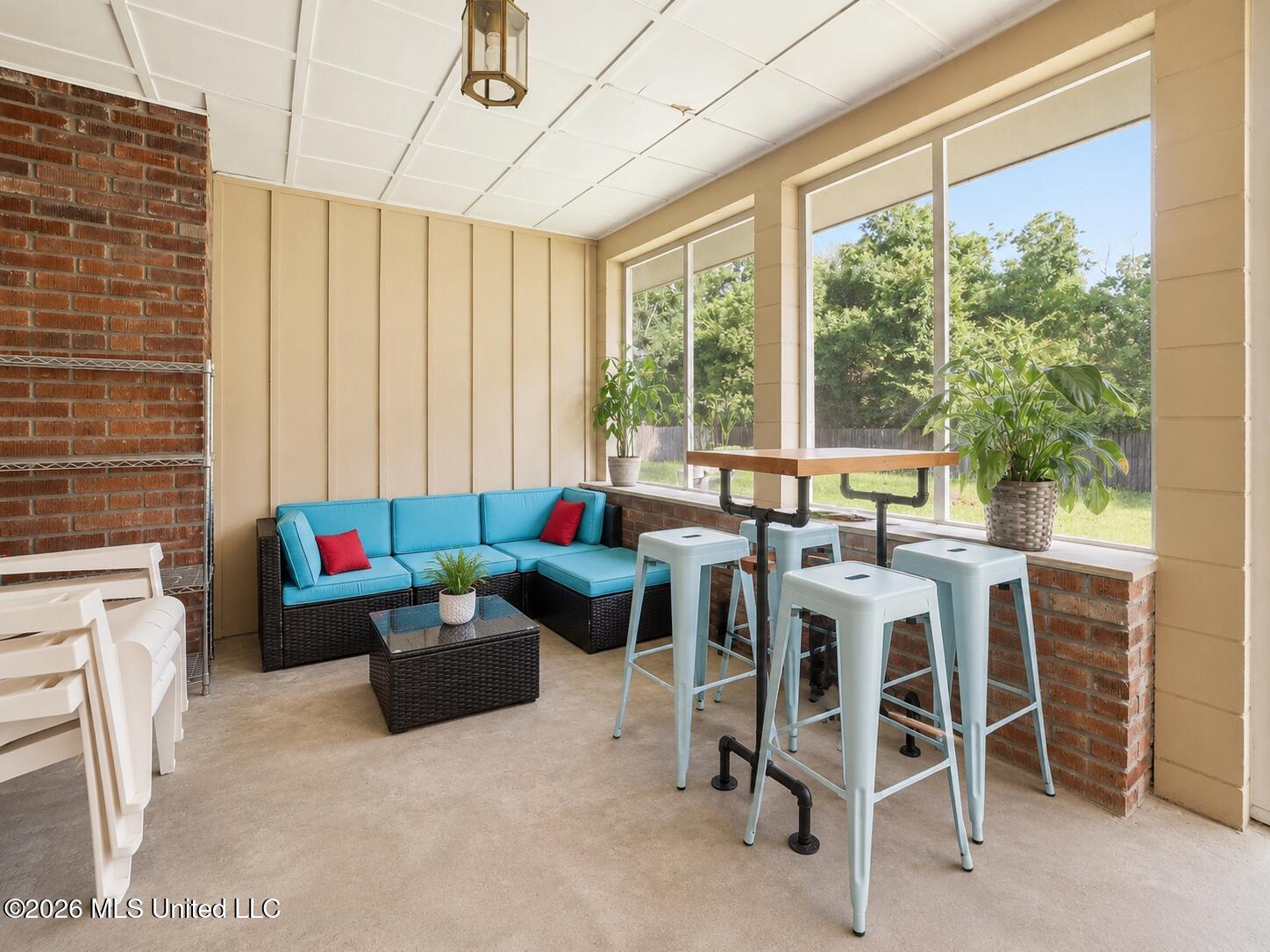 2128 Ames Street Property Photo 19