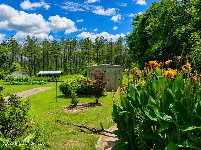 1055 Eastview Drive Property Photo 2