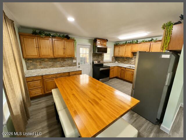 1055 Eastview Drive Property Photo 9