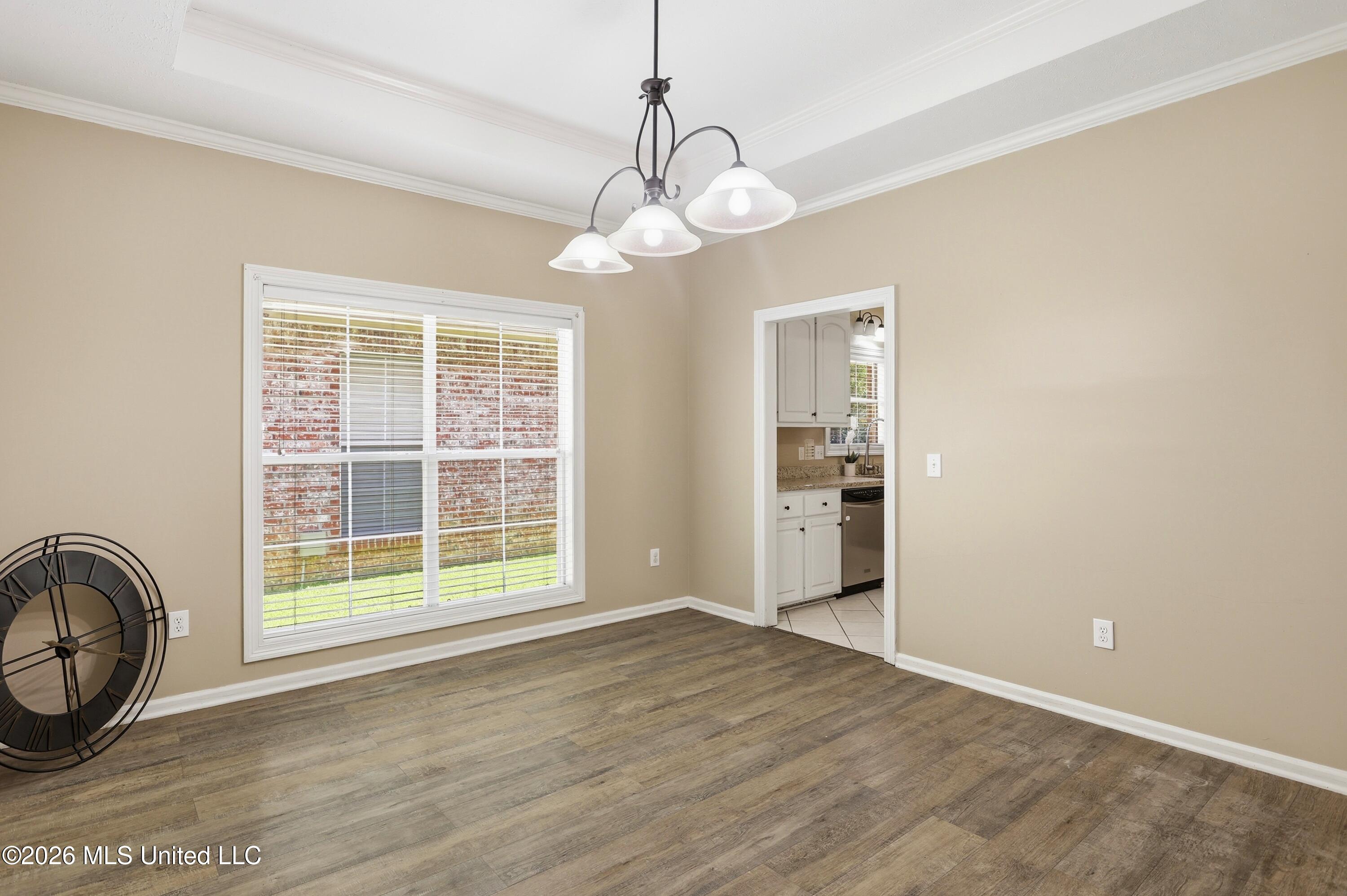 707 Versailles Drive Property Photo 15