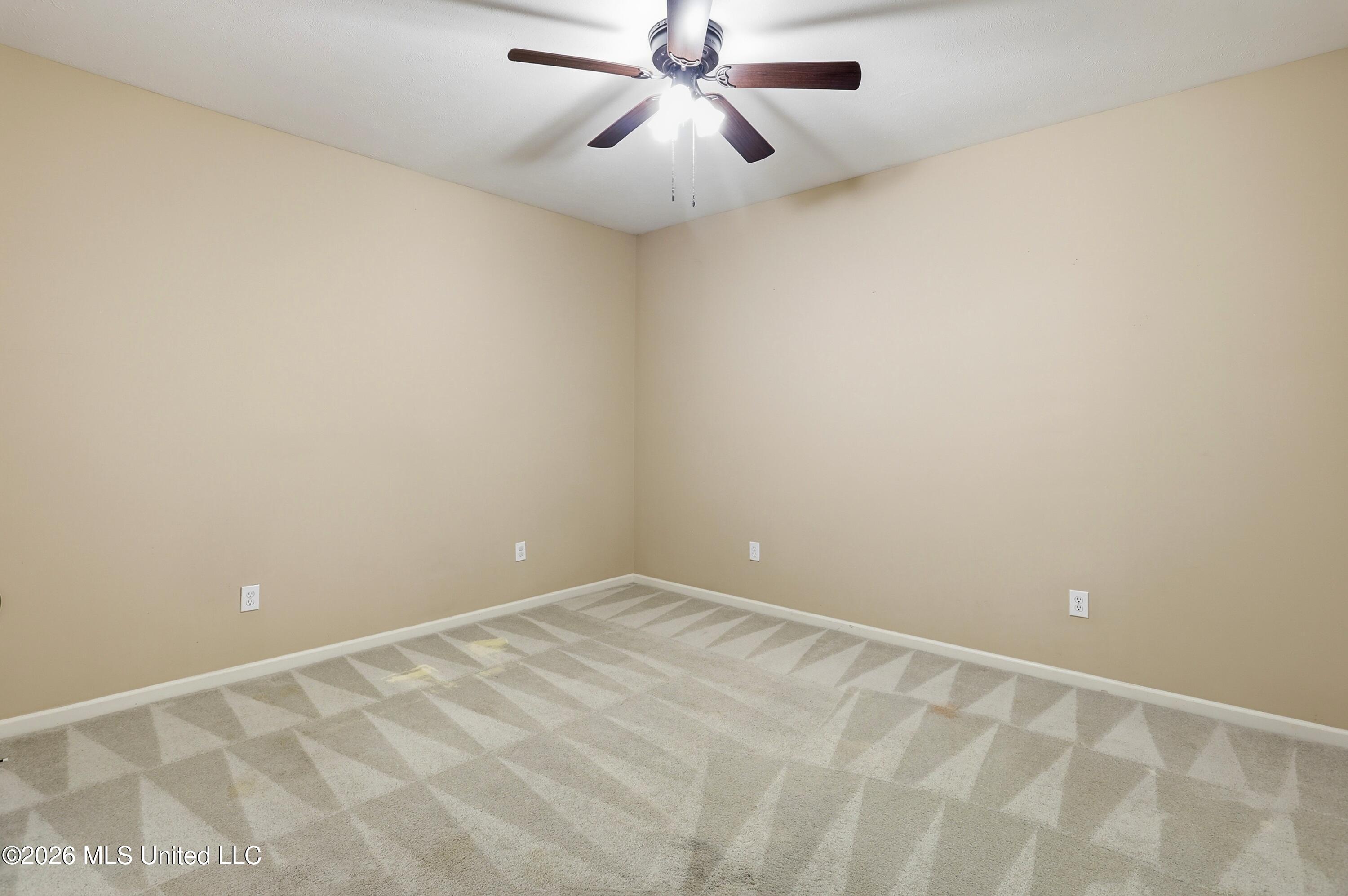 707 Versailles Drive Property Photo 25