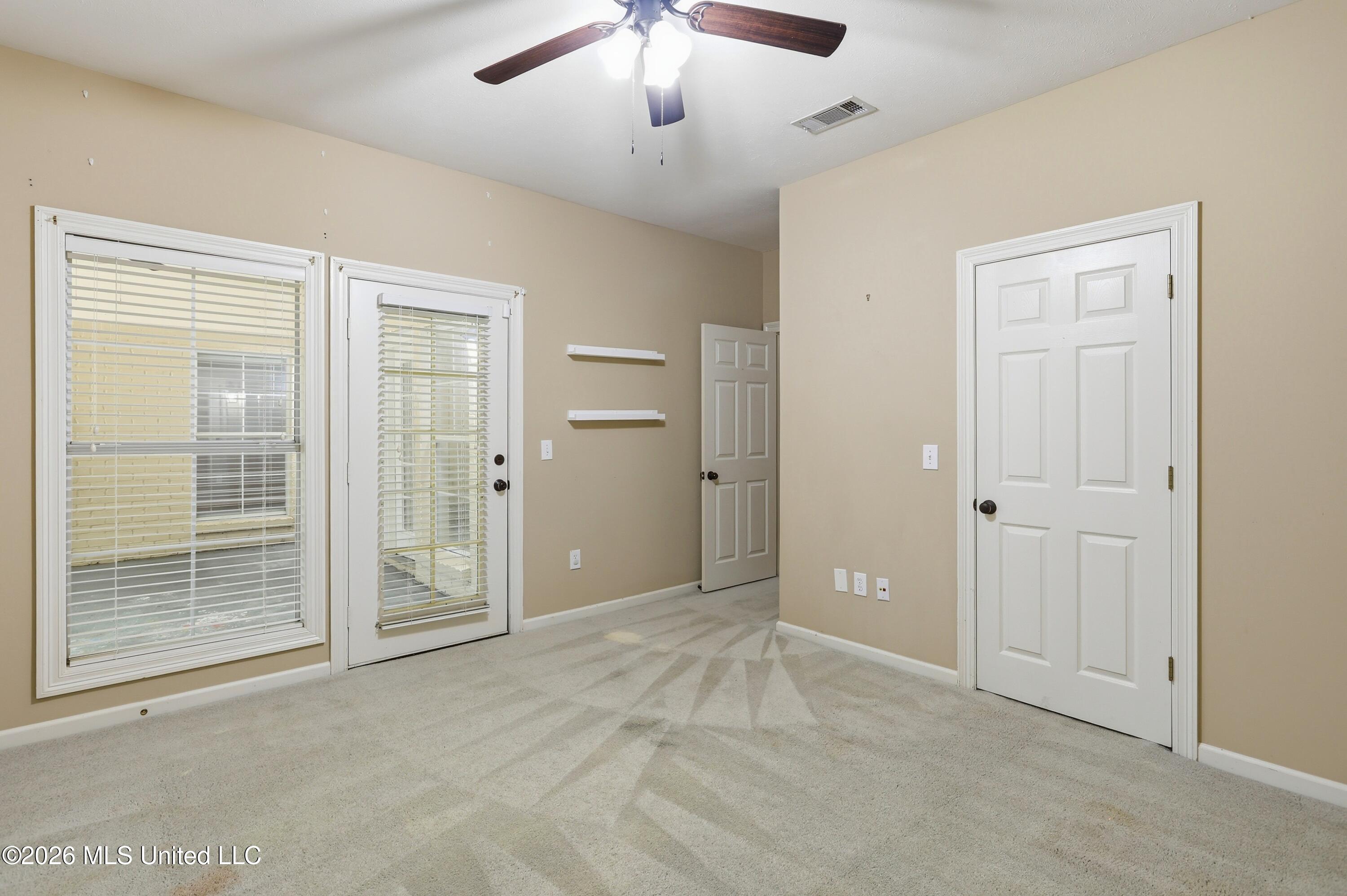 707 Versailles Drive Property Photo 26