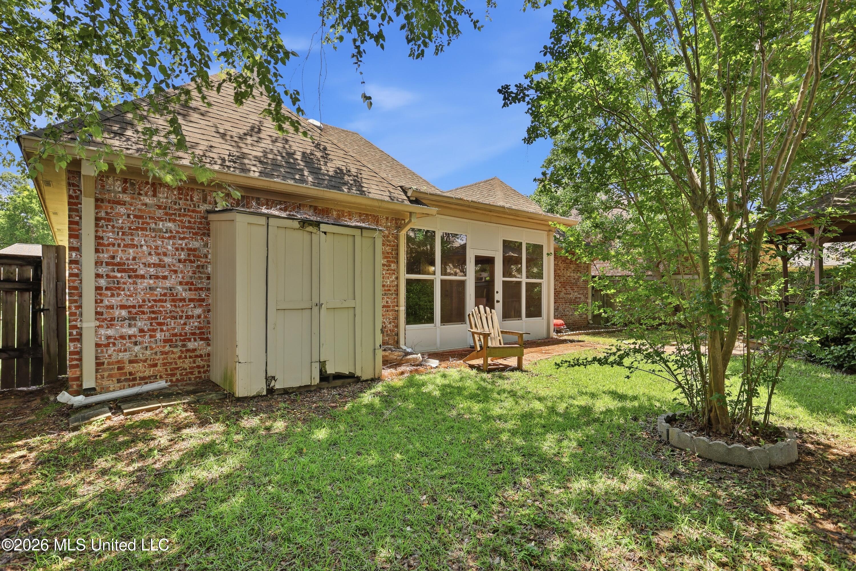 707 Versailles Drive Property Photo 31