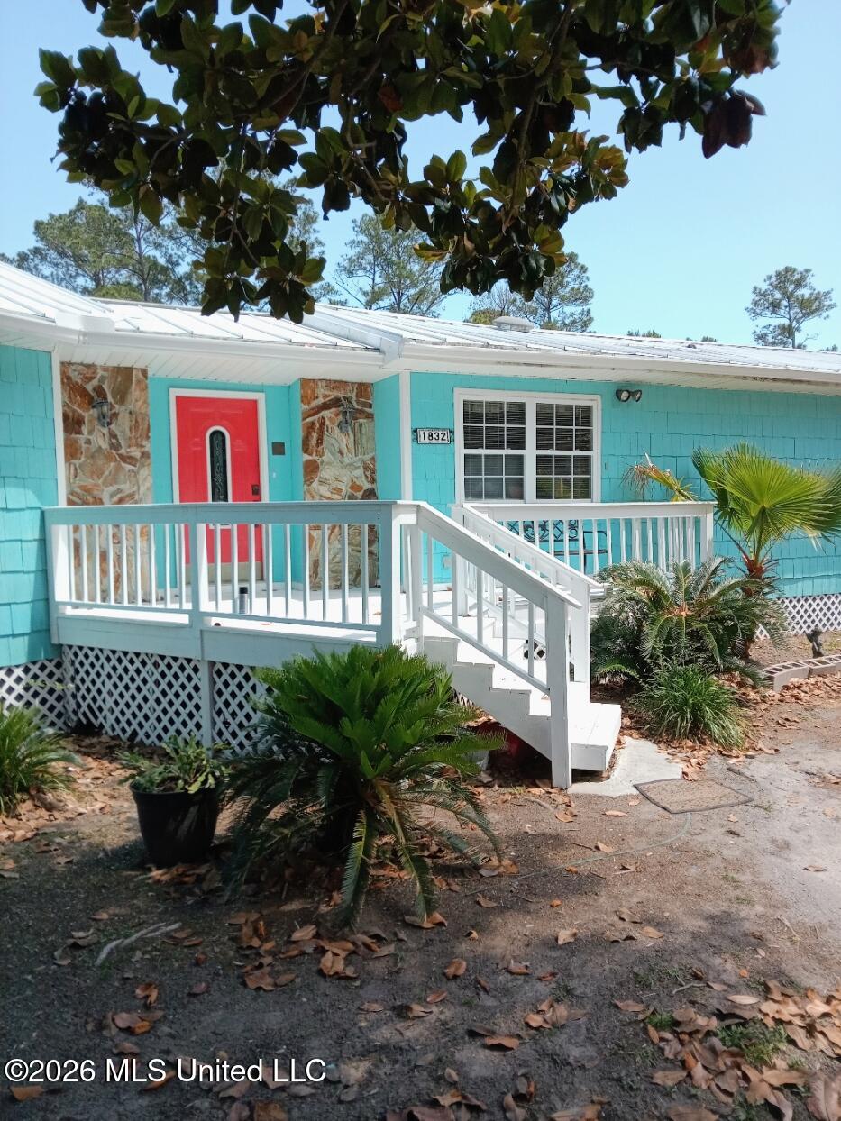 1832 Seacrest Property Photo 2