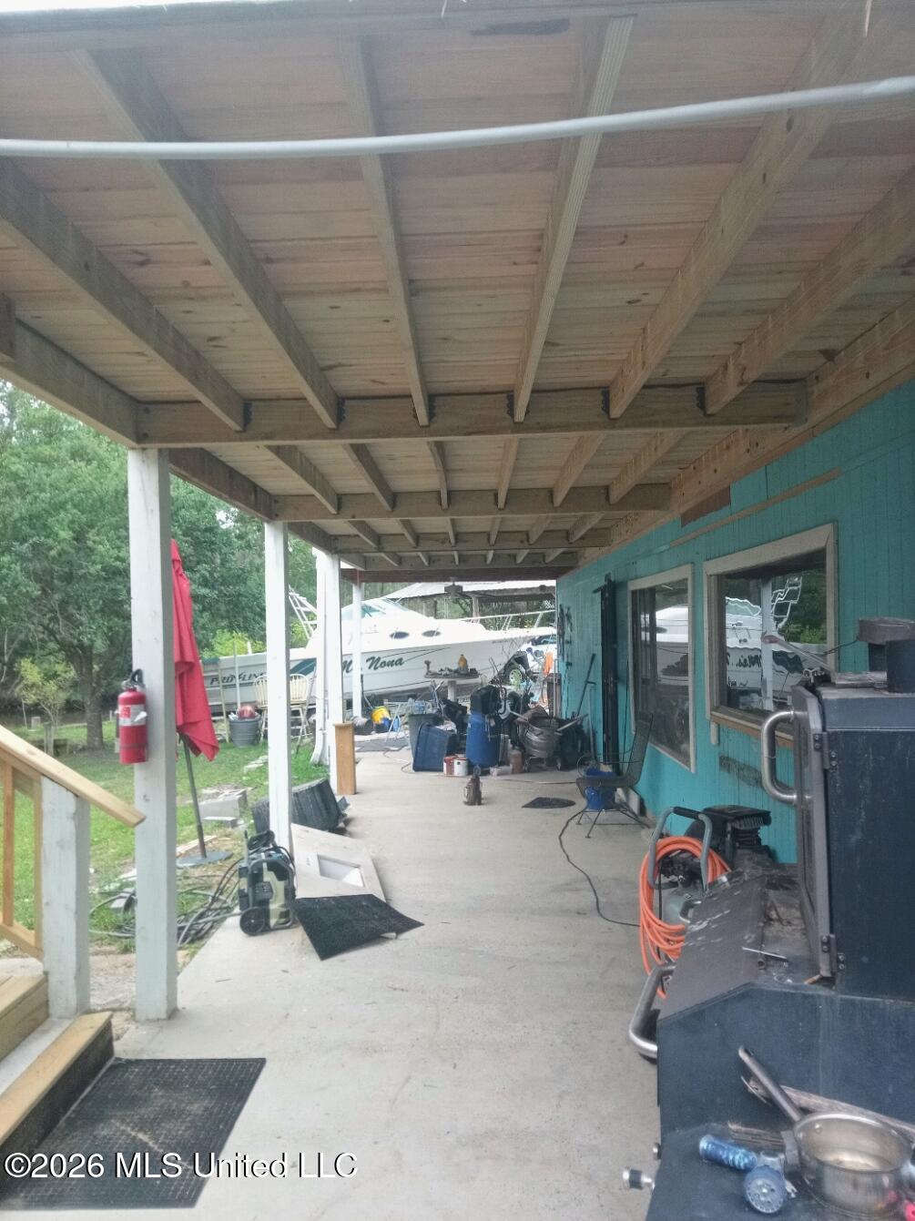 1832 Seacrest Property Photo 4