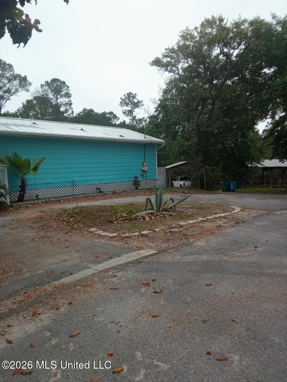 1832 Seacrest Property Photo 5