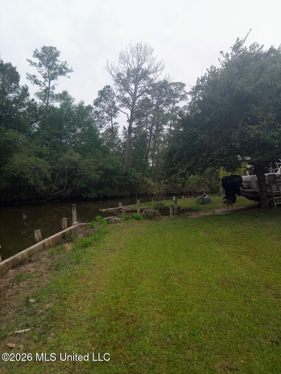 1832 Seacrest Property Photo 8