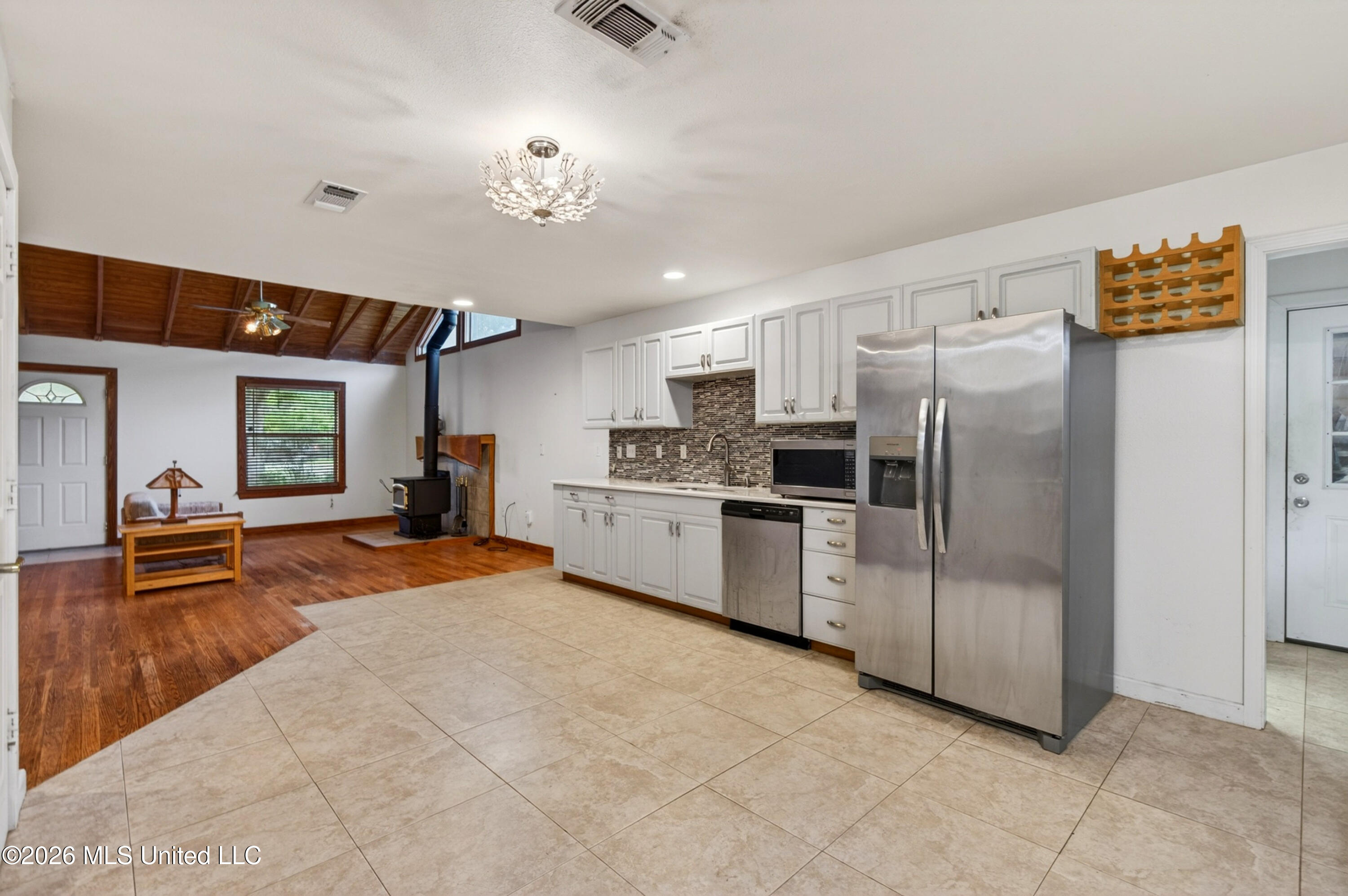 19119 E Highland Drive Property Photo 15