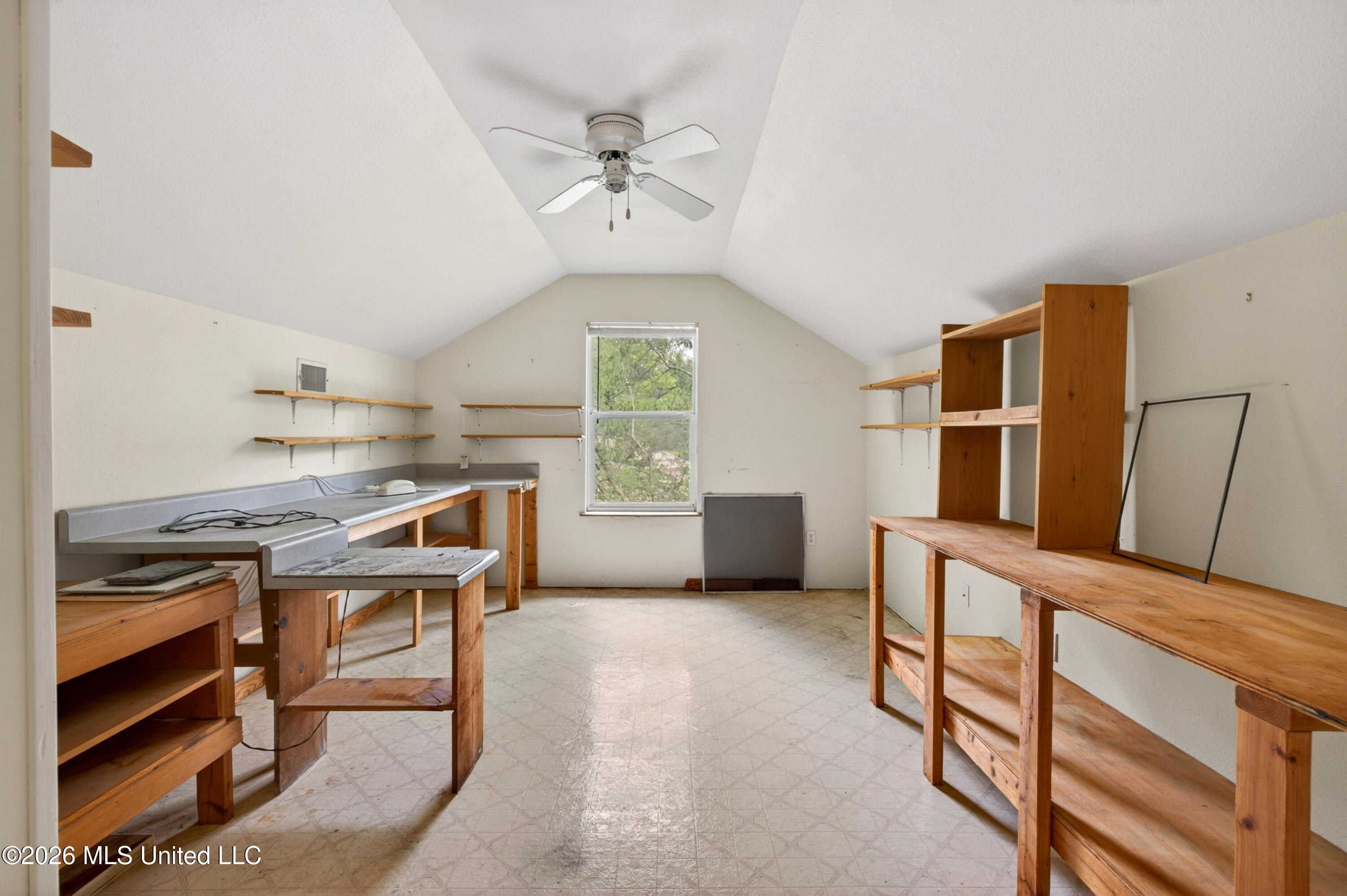 19119 E Highland Drive Property Photo 26