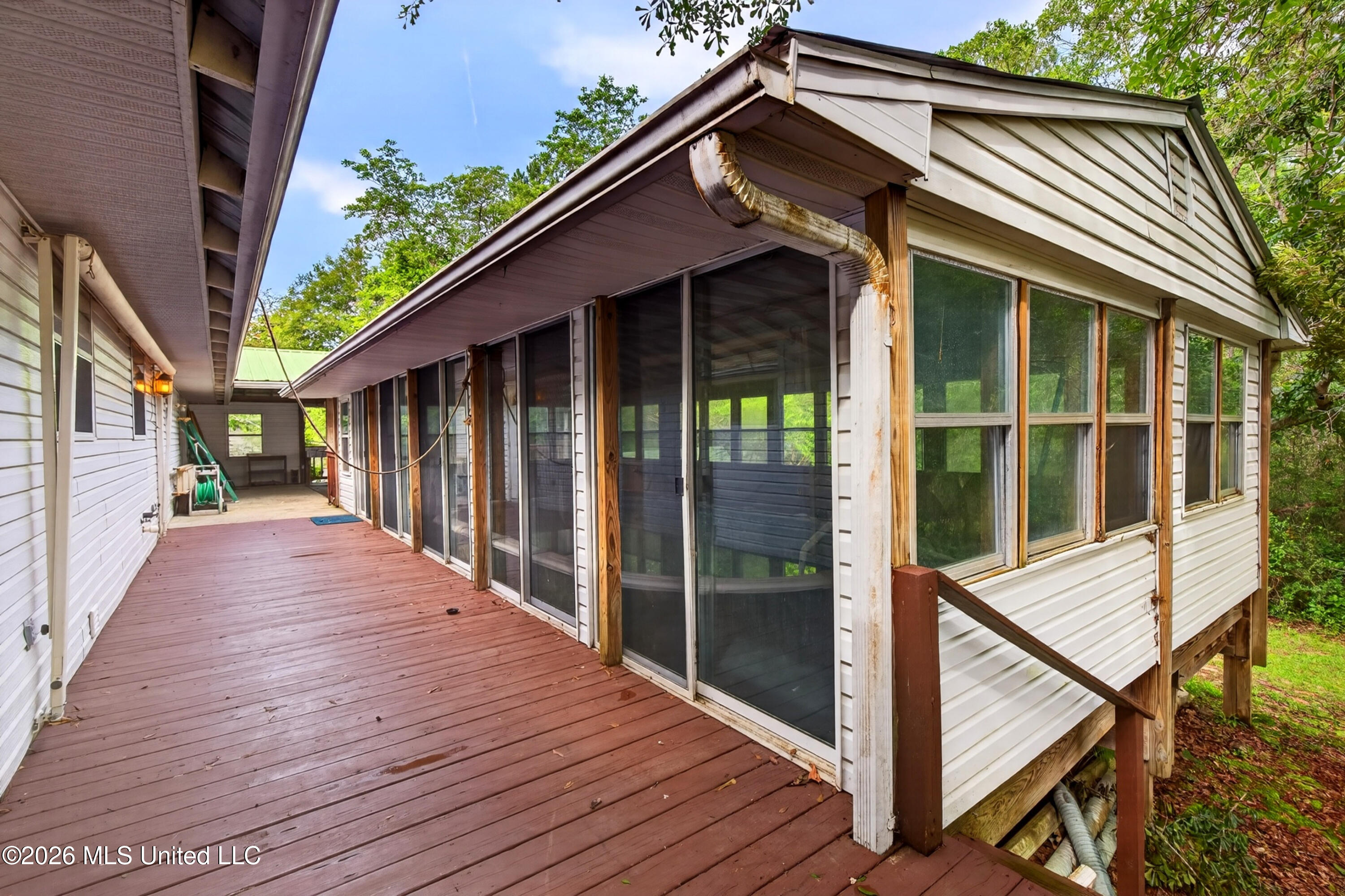 19119 E Highland Drive Property Photo 31