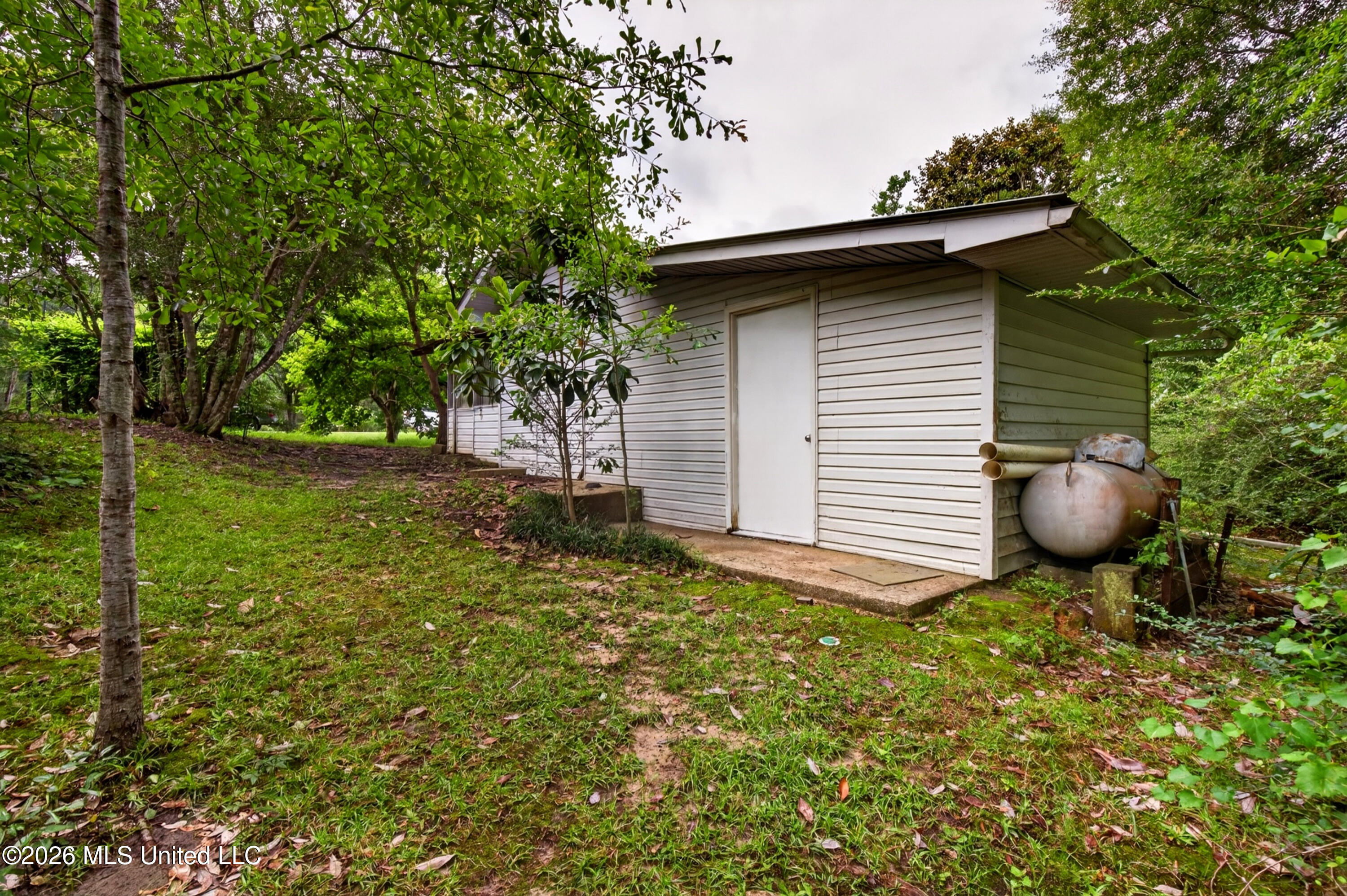19119 E Highland Drive Property Photo 37
