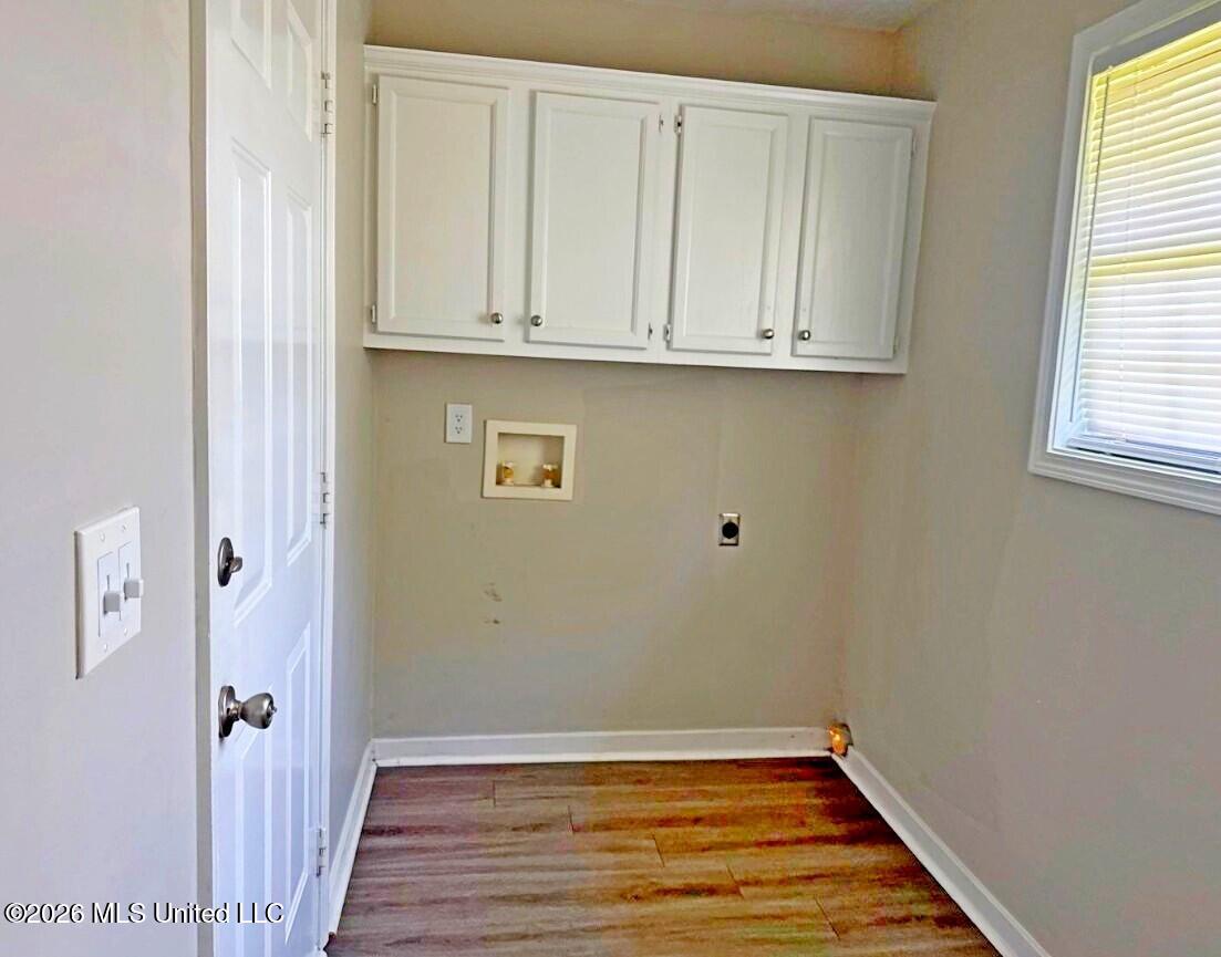 305 Alder Cove Property Photo 5