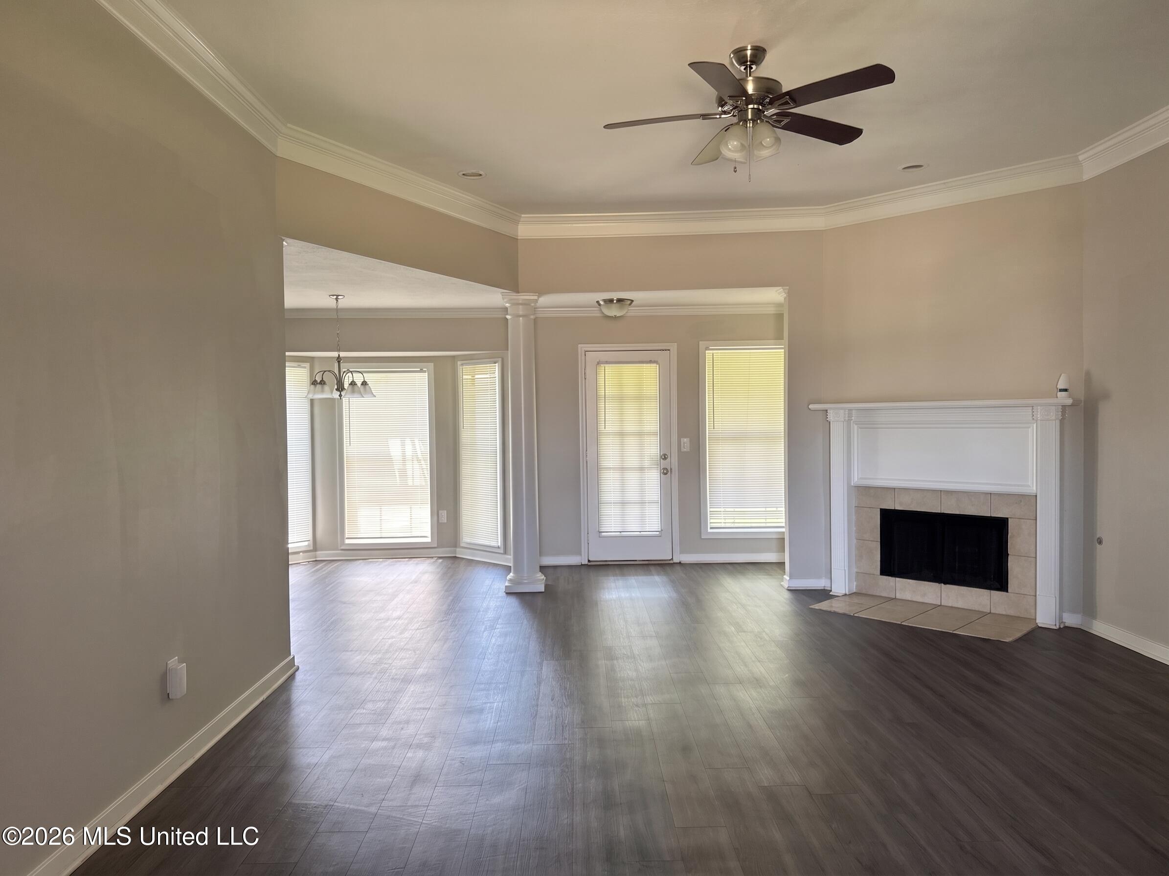 305 Alder Cove Property Photo 6