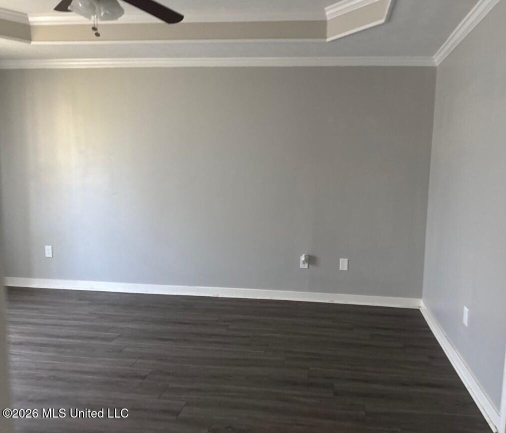 305 Alder Cove Property Photo 8