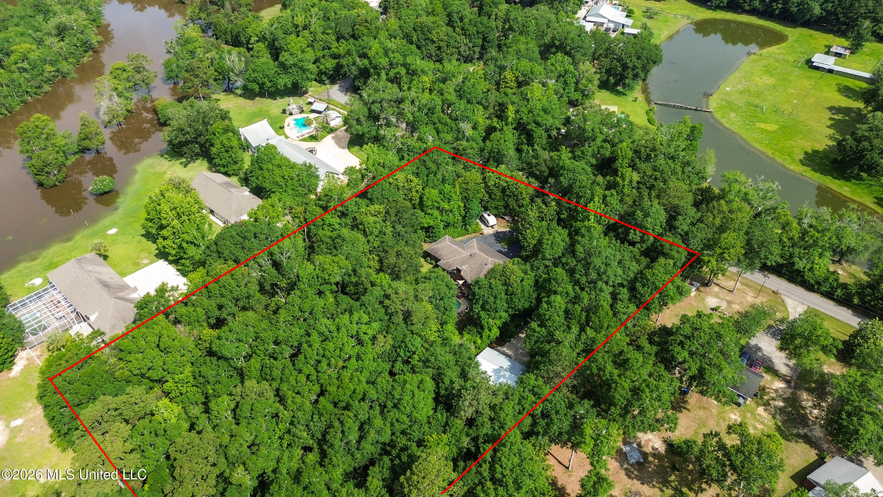 13293 Riverland Drive Property Photo 32