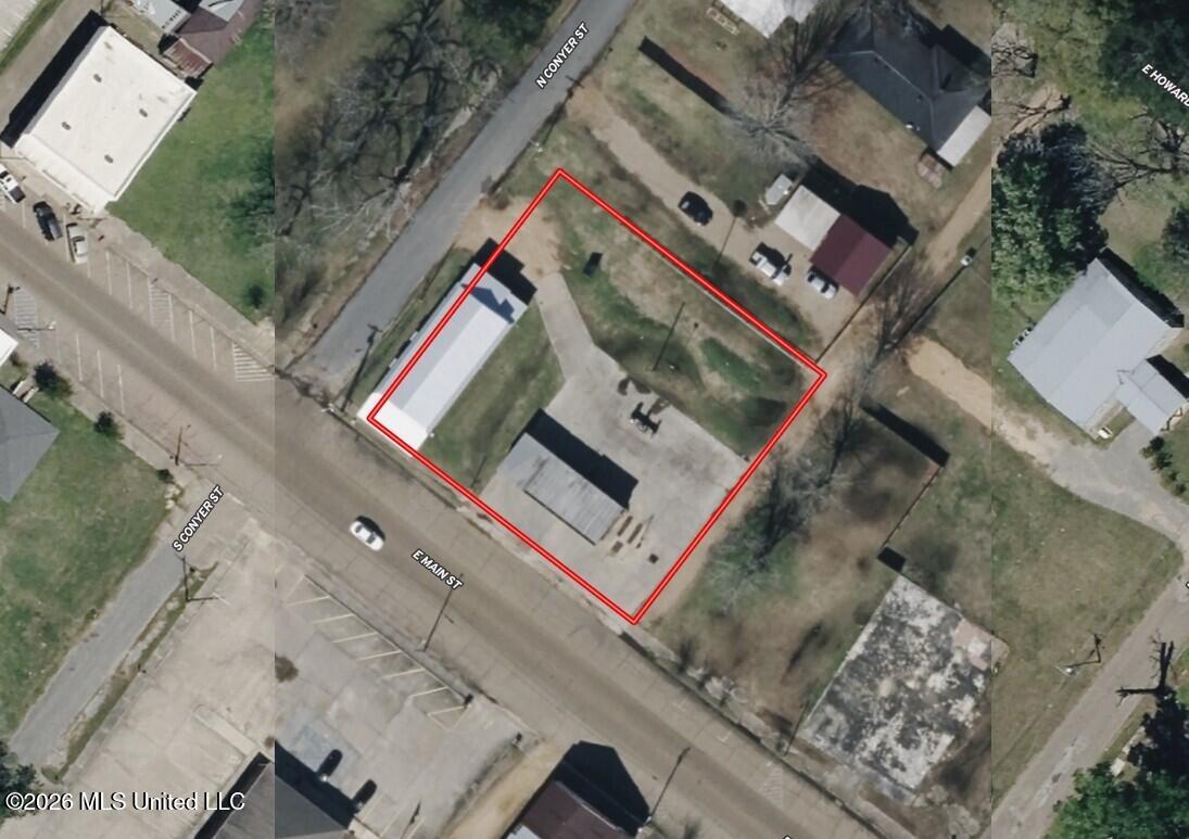 307 E Main Street Property Photo 11
