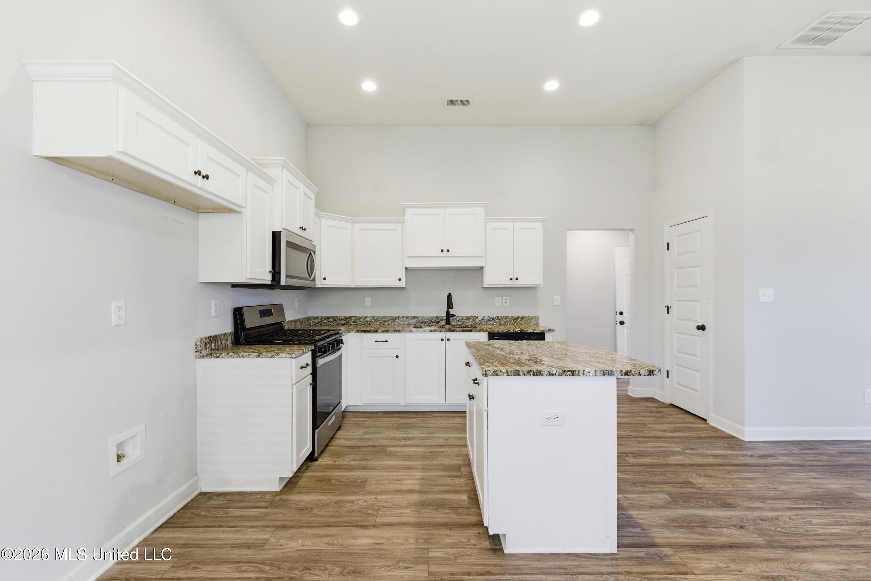 8628 Jackie Drive Property Photo 14